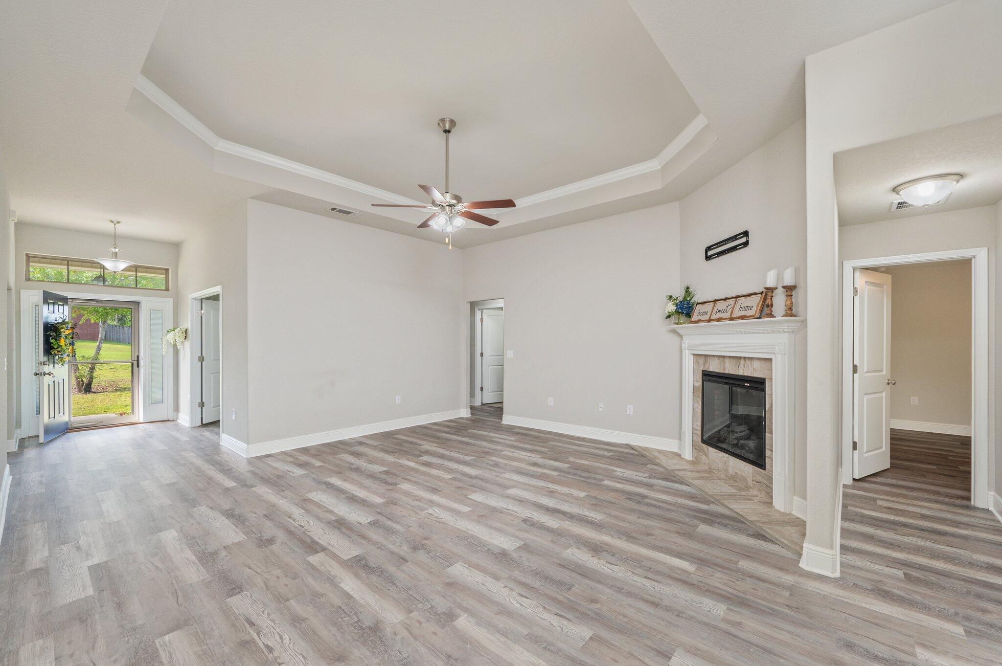 FOX VALLEY - Residential