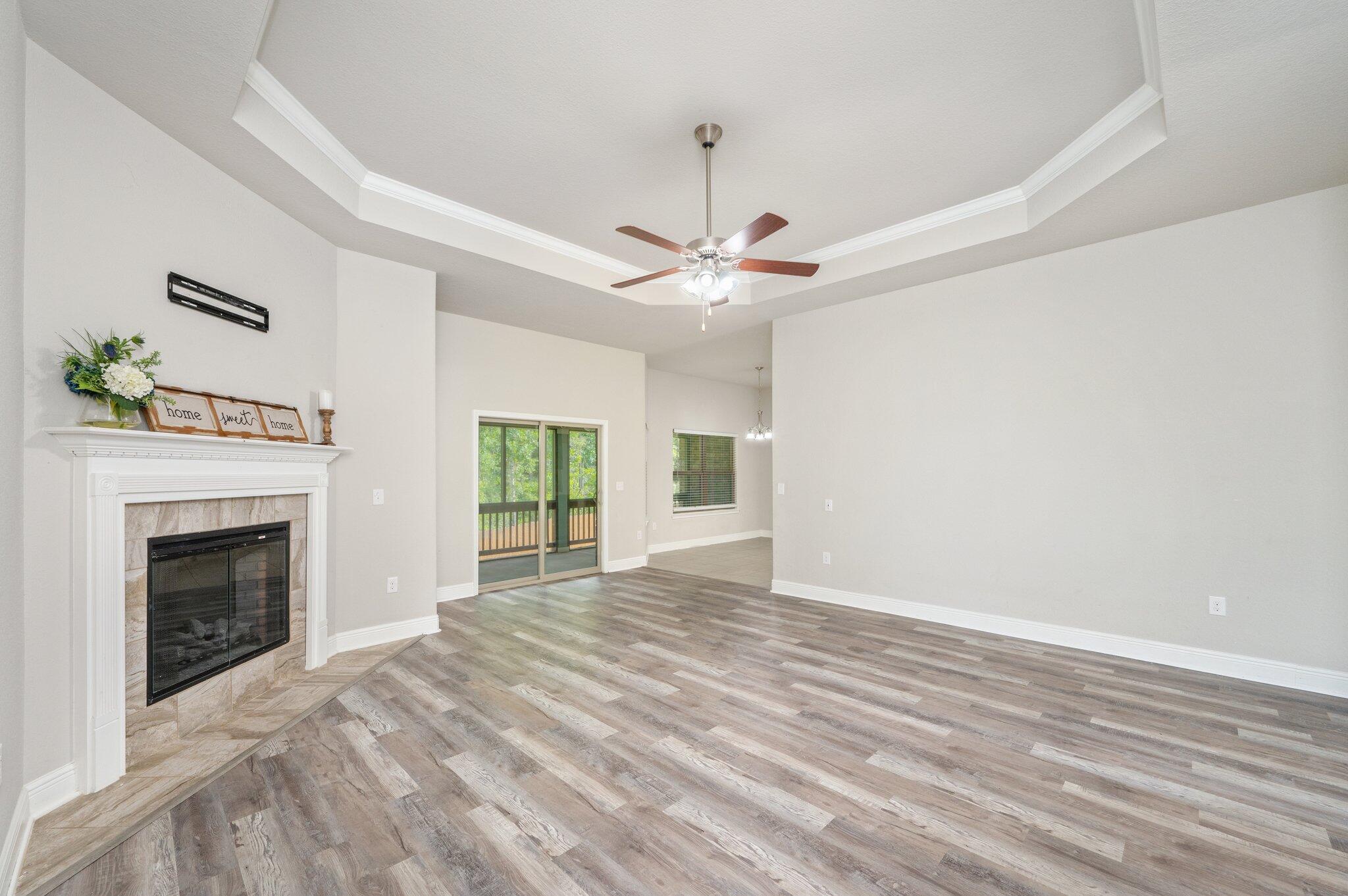 FOX VALLEY - Residential