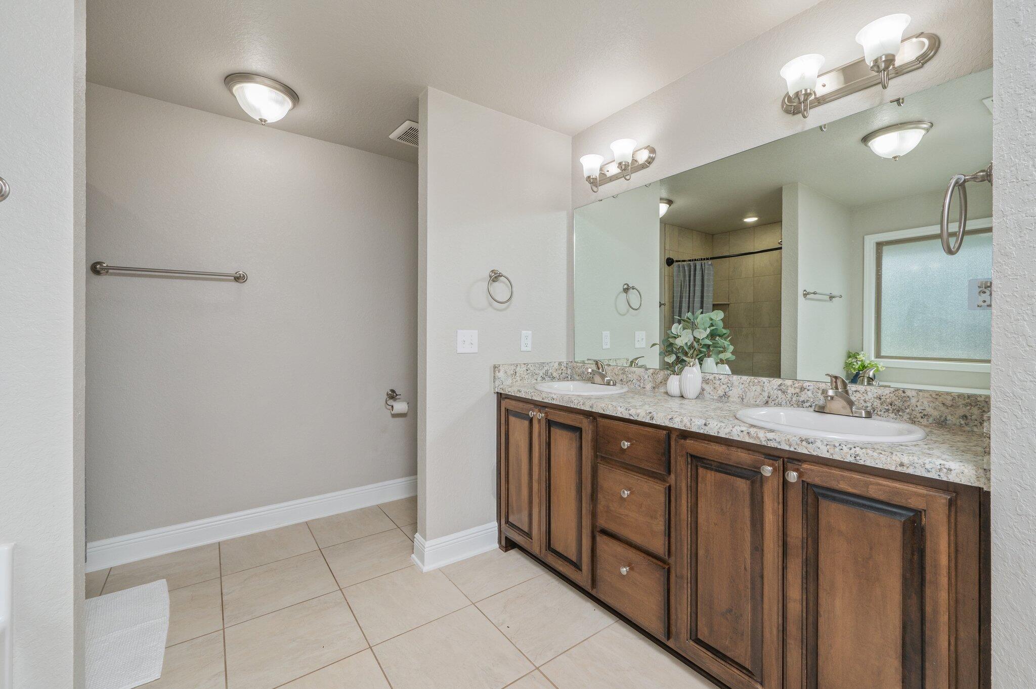 FOX VALLEY - Residential