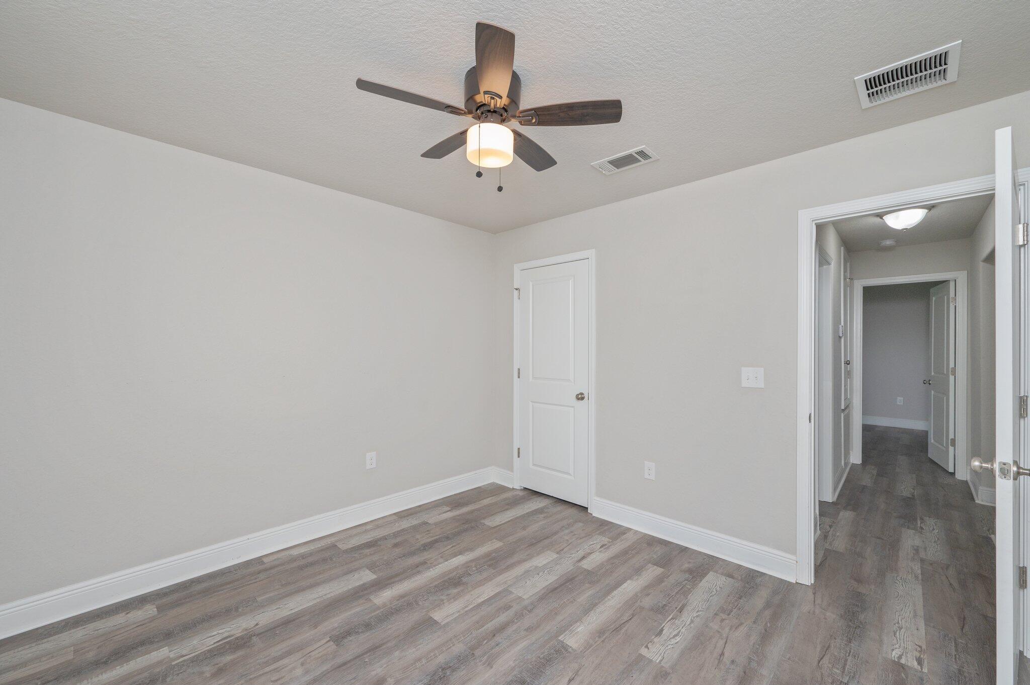 FOX VALLEY - Residential