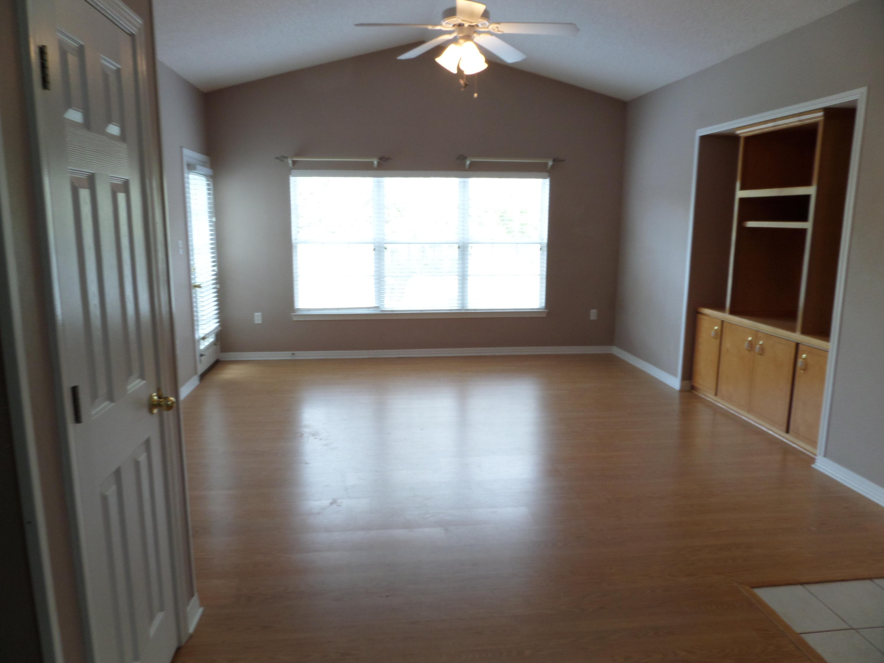 THE OAKS AT NICEVILLE - Residential