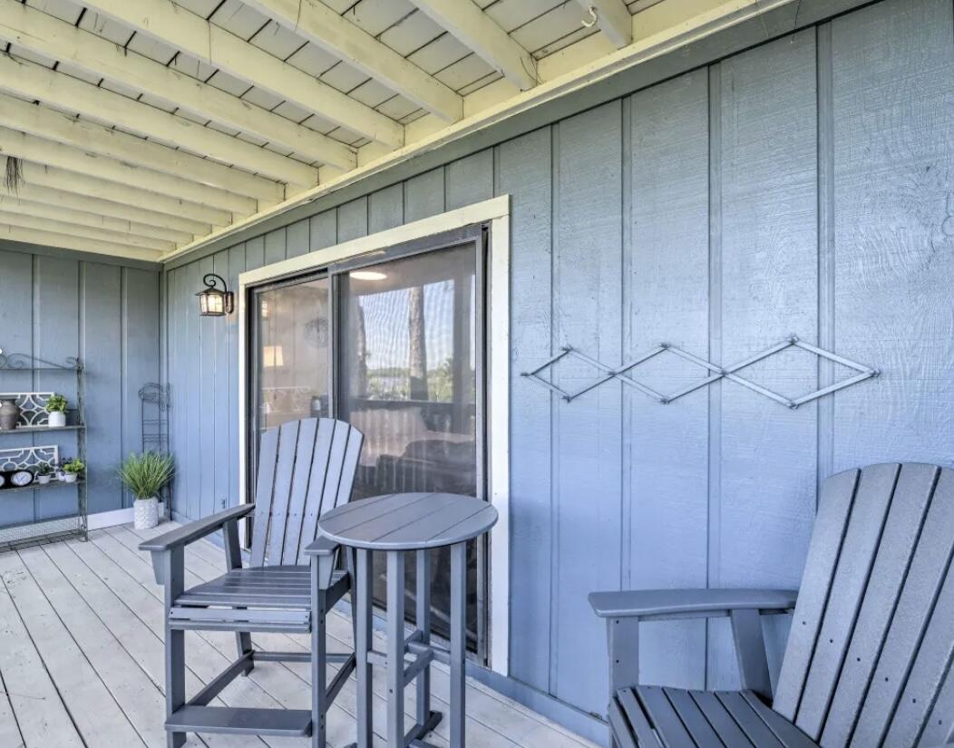 PIRATES COVE INLET CONDO - Residential