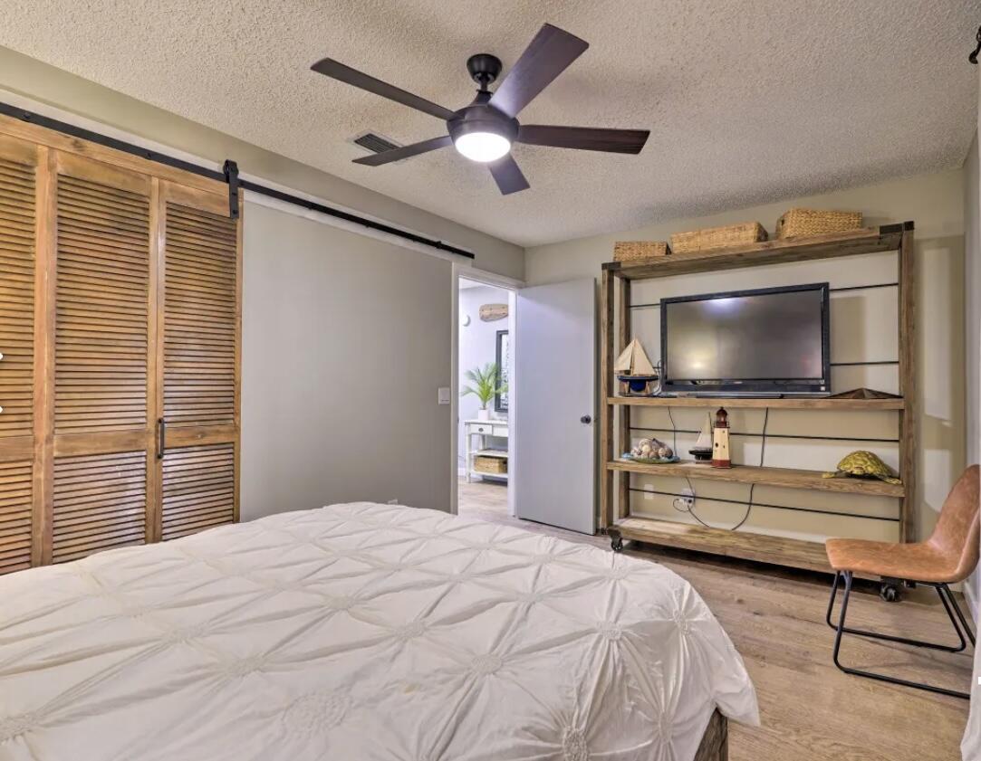 PIRATES COVE INLET CONDO - Residential