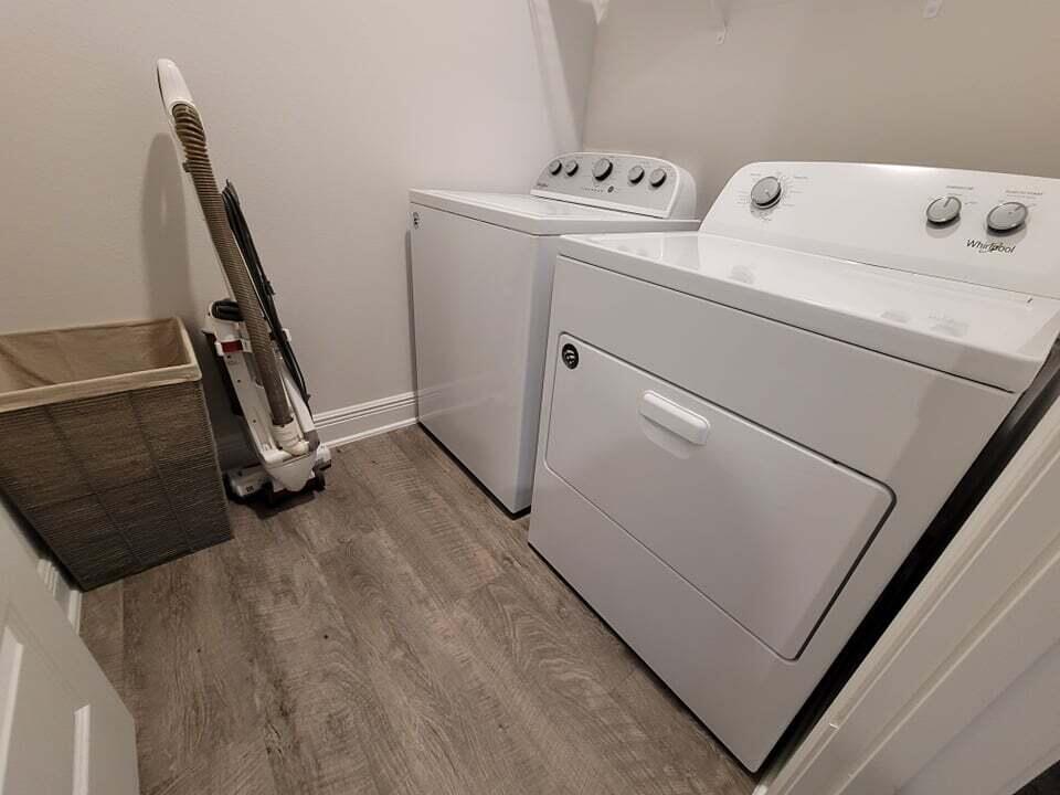 HERITAGE OAKS 1ST ADDN - Residential
