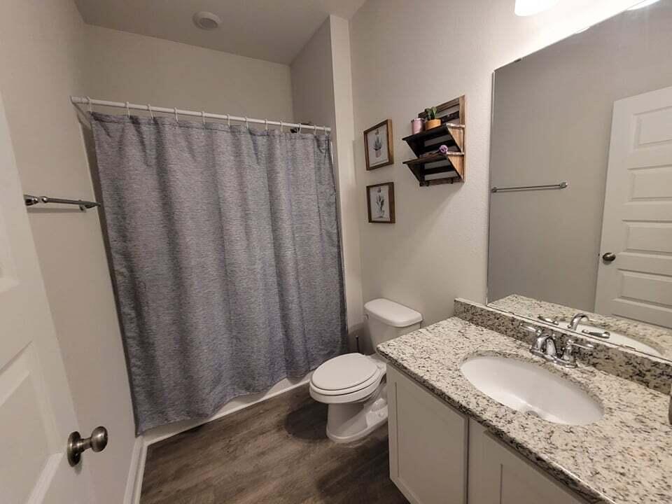 HERITAGE OAKS 1ST ADDN - Residential