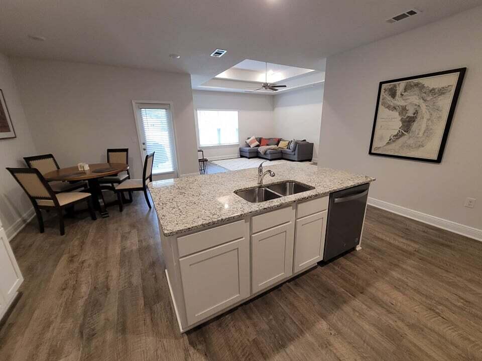 HERITAGE OAKS 1ST ADDN - Residential