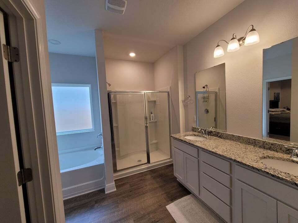 HERITAGE OAKS 1ST ADDN - Residential