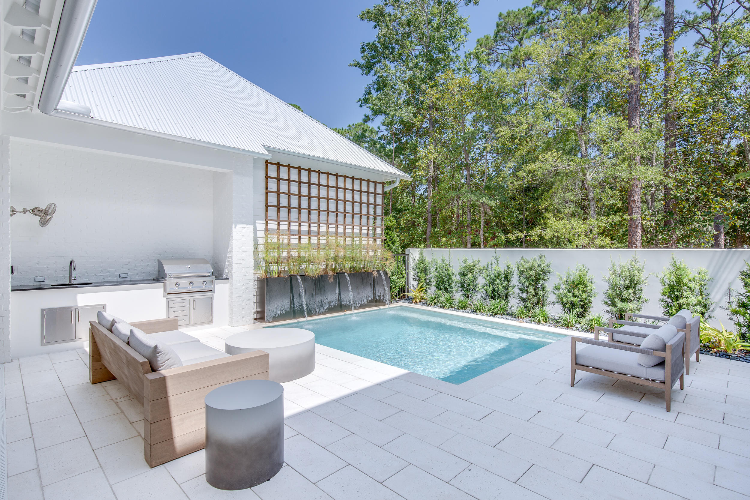 CHURCHILL OAKS - Residential