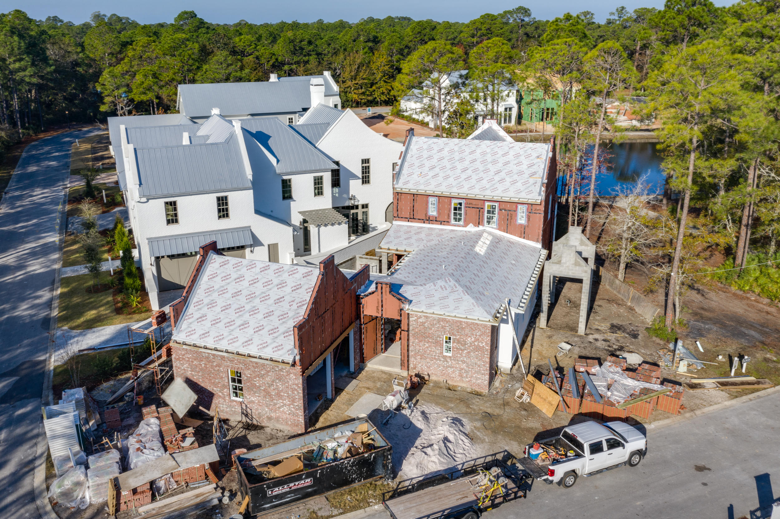 CHURCHILL OAKS - Residential