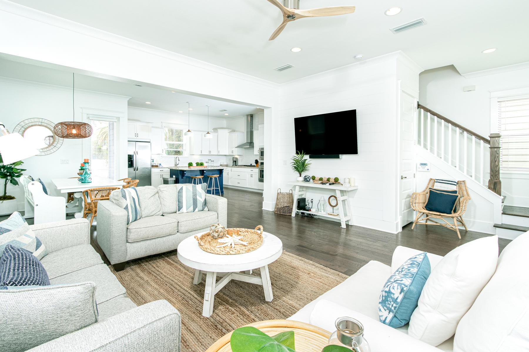 HIGHLAND PARKS - Residential