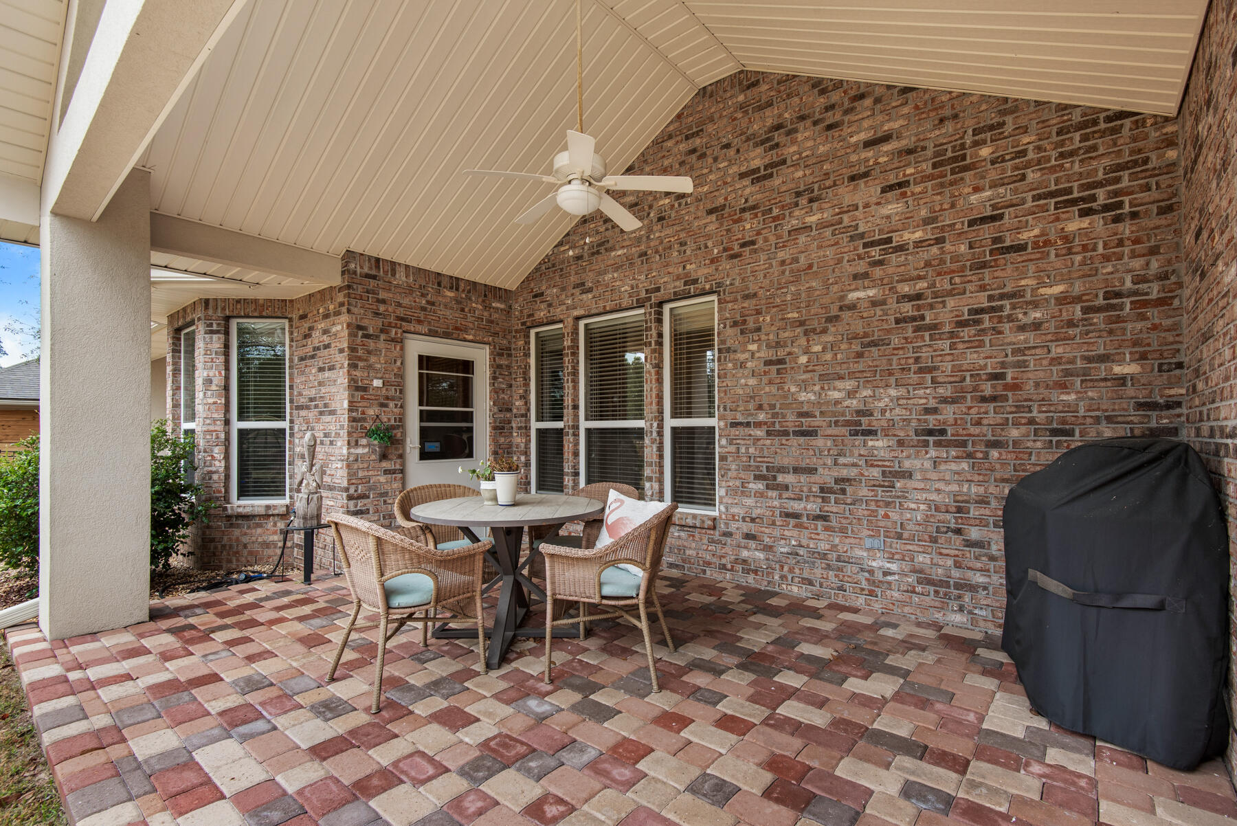 ROCKY BAYOU CC EST #9 LOT 39 - Residential