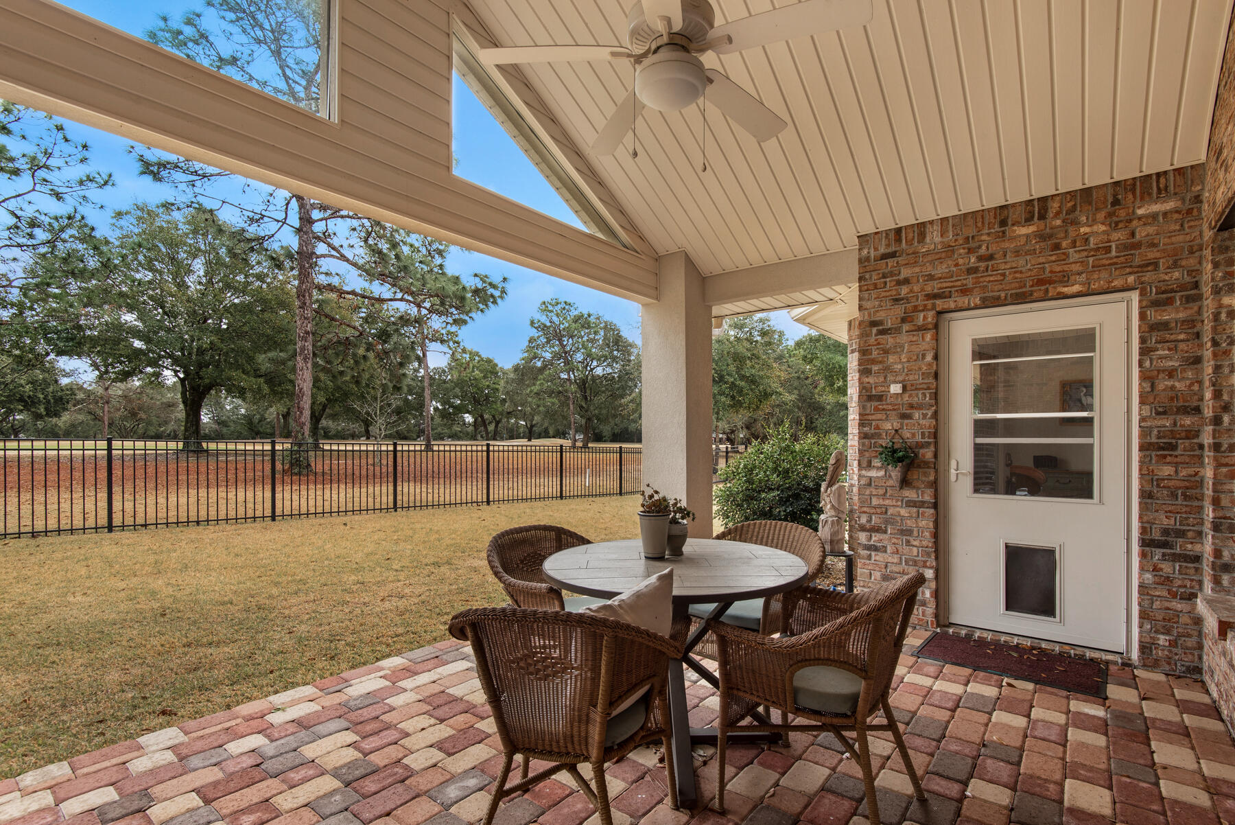 ROCKY BAYOU CC EST #9 LOT 39 - Residential