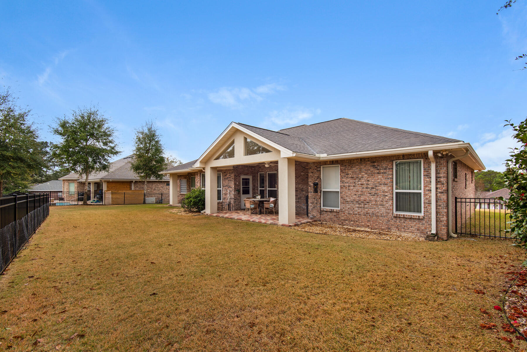 ROCKY BAYOU CC EST #9 LOT 39 - Residential