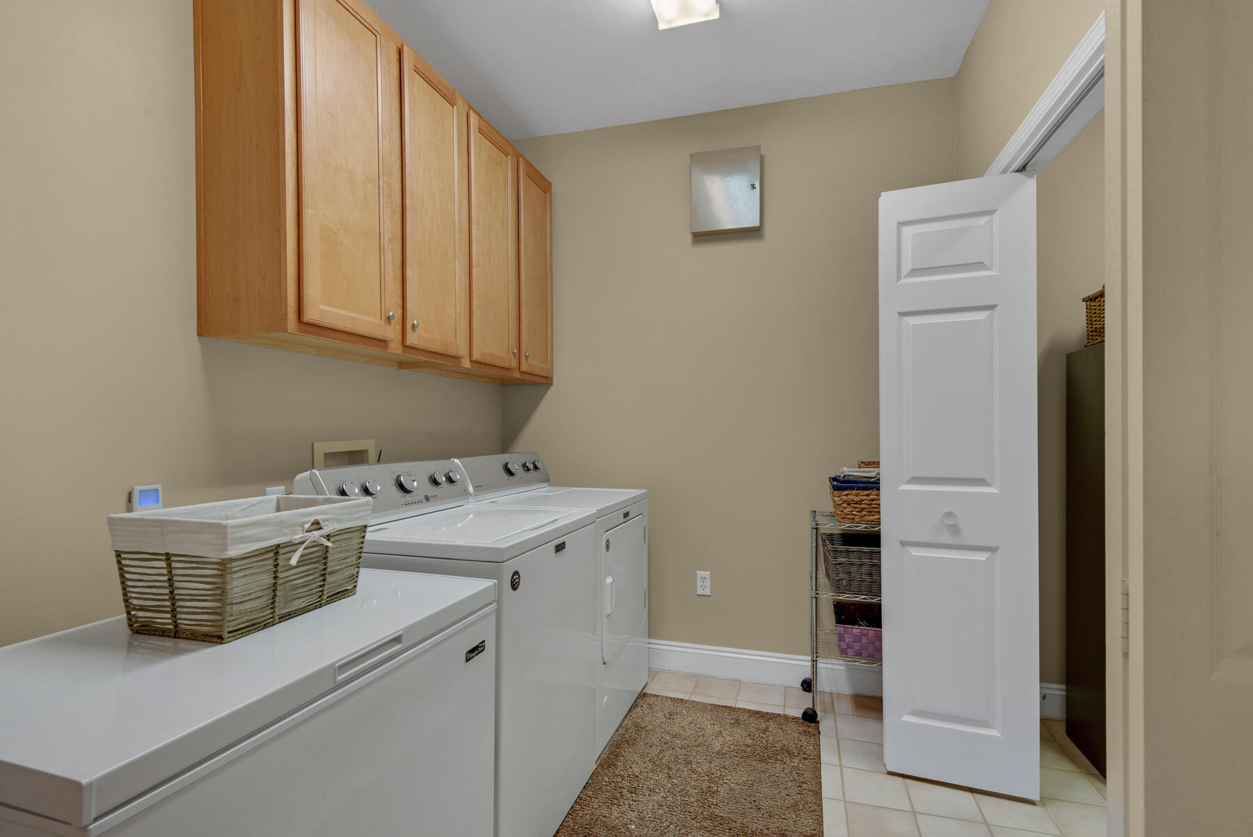 ROCKY BAYOU CC EST #9 LOT 39 - Residential