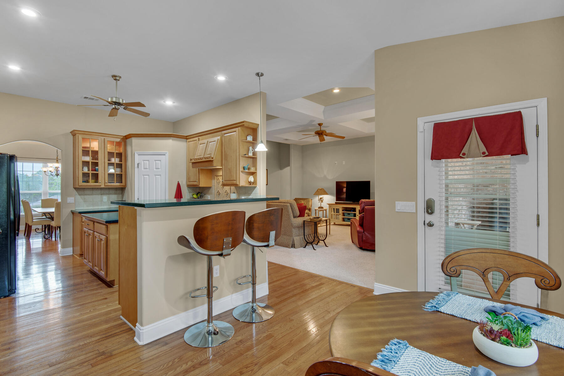 ROCKY BAYOU CC EST #9 LOT 39 - Residential