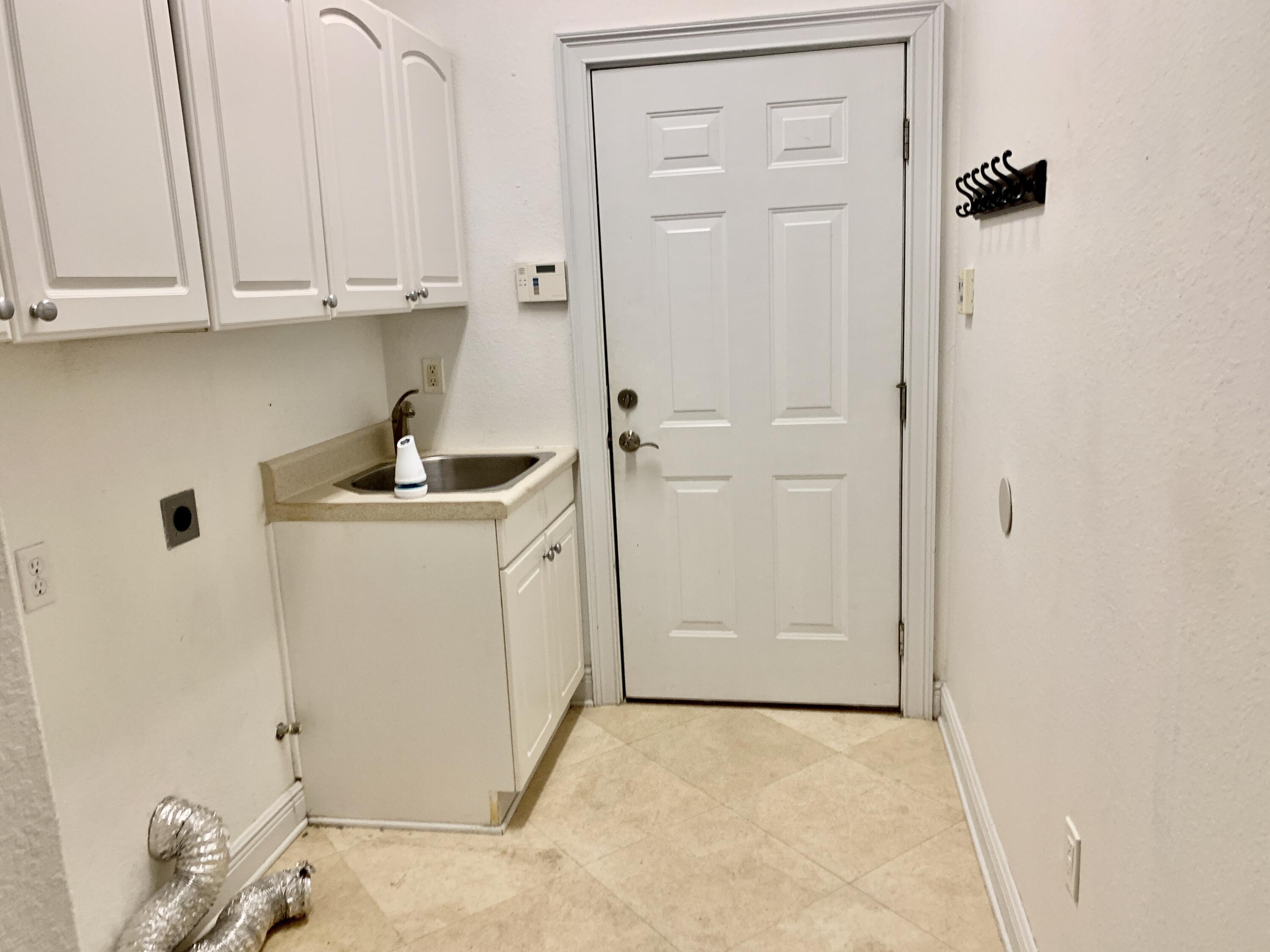 TROON DRIVE - Residential