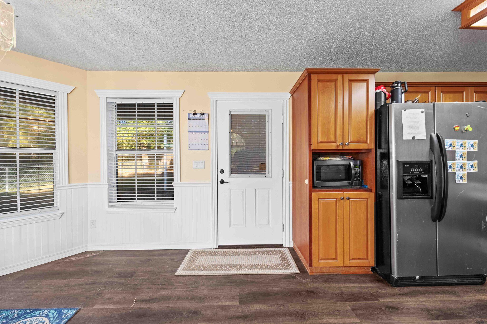 CHARLESTON OAKS - Residential