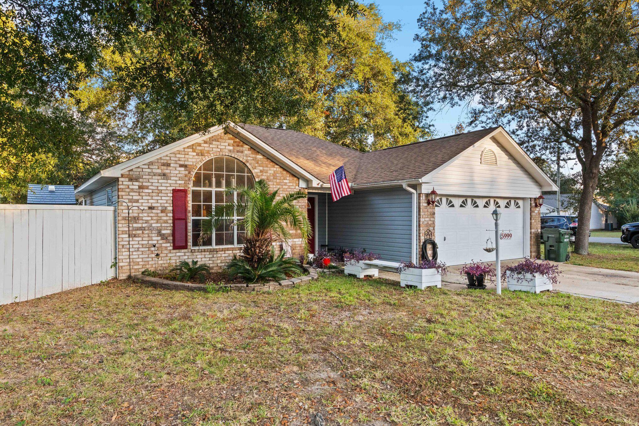 CHARLESTON OAKS - Residential