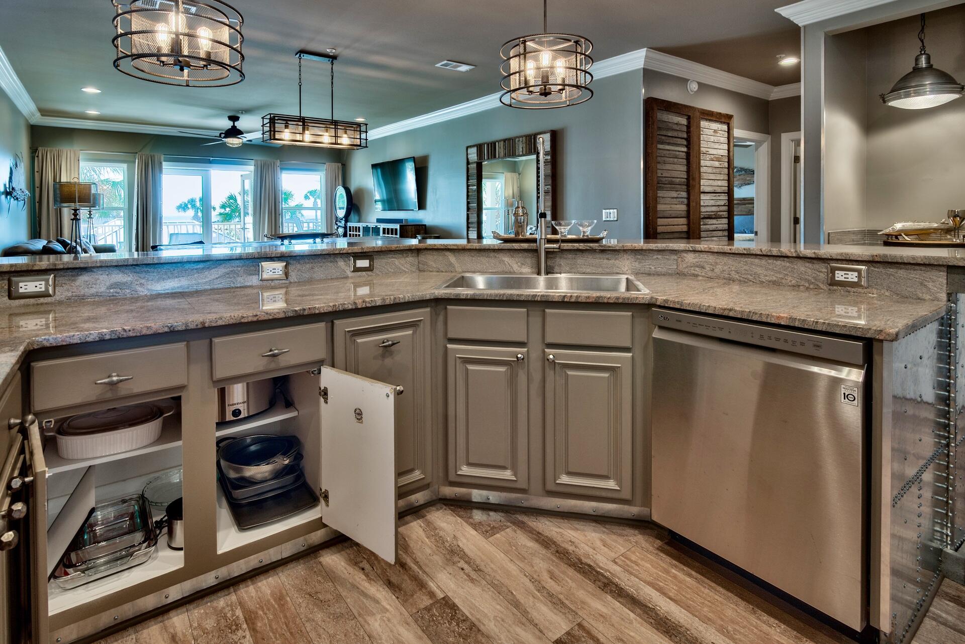 PAVILION PALMS - Residential