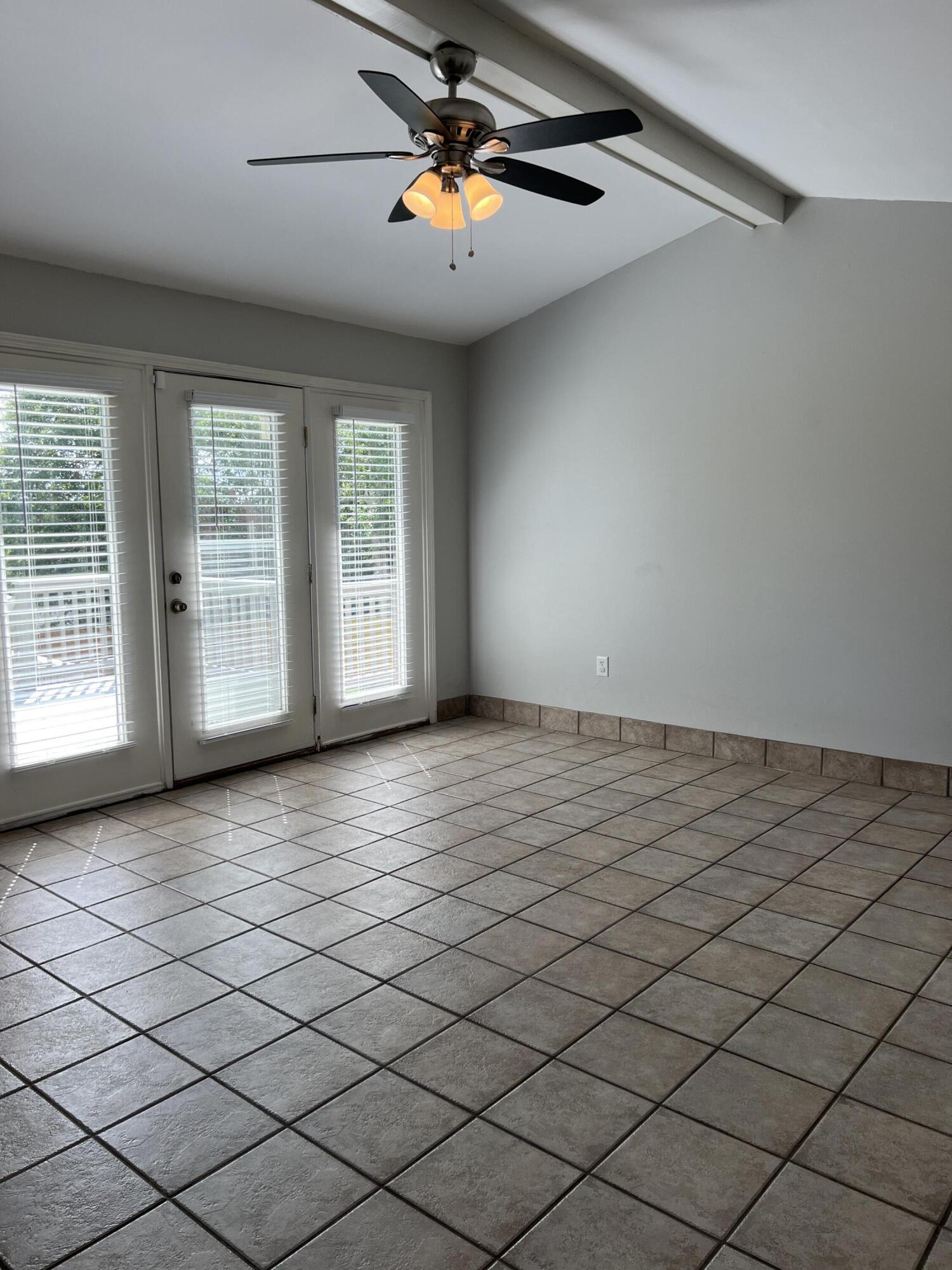NORTHVIEW ESTATES 3RD ADDN - Residential Lease