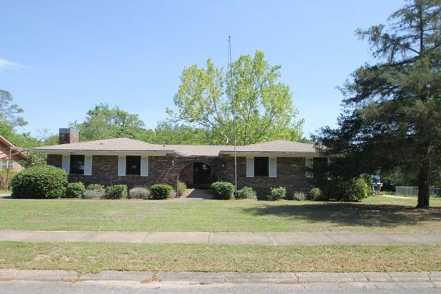 REO Real Estate Owned. No more worries about missing any of the necessities of home ownership...all the essentials are in this four bedroom Fort Walton Beach home. Located between Eglin Air Force Base and Hurlburt Field. This 2650 square foot of well planned home area includes 4 bedrooms, 3 baths, family country kitchen, abundant cabinet space, spacious indoor laundry room, formal dining, formal living room and large family/media room. A few necessities to include: Double Pane Peachtree doors and windows, Lexan hurricane protection. Boat or carport attached to 2 car garage with 220 power, heated workshop, ''studio'' This property may qualify for vendee financing.Property was built prior to 1978 and lead based paint may potentially exist. Call to take a look at 713 Overbrook Dr today.