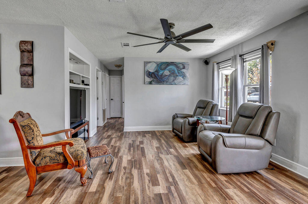 BRYN MAWR PARK 1ST ADDN - Residential