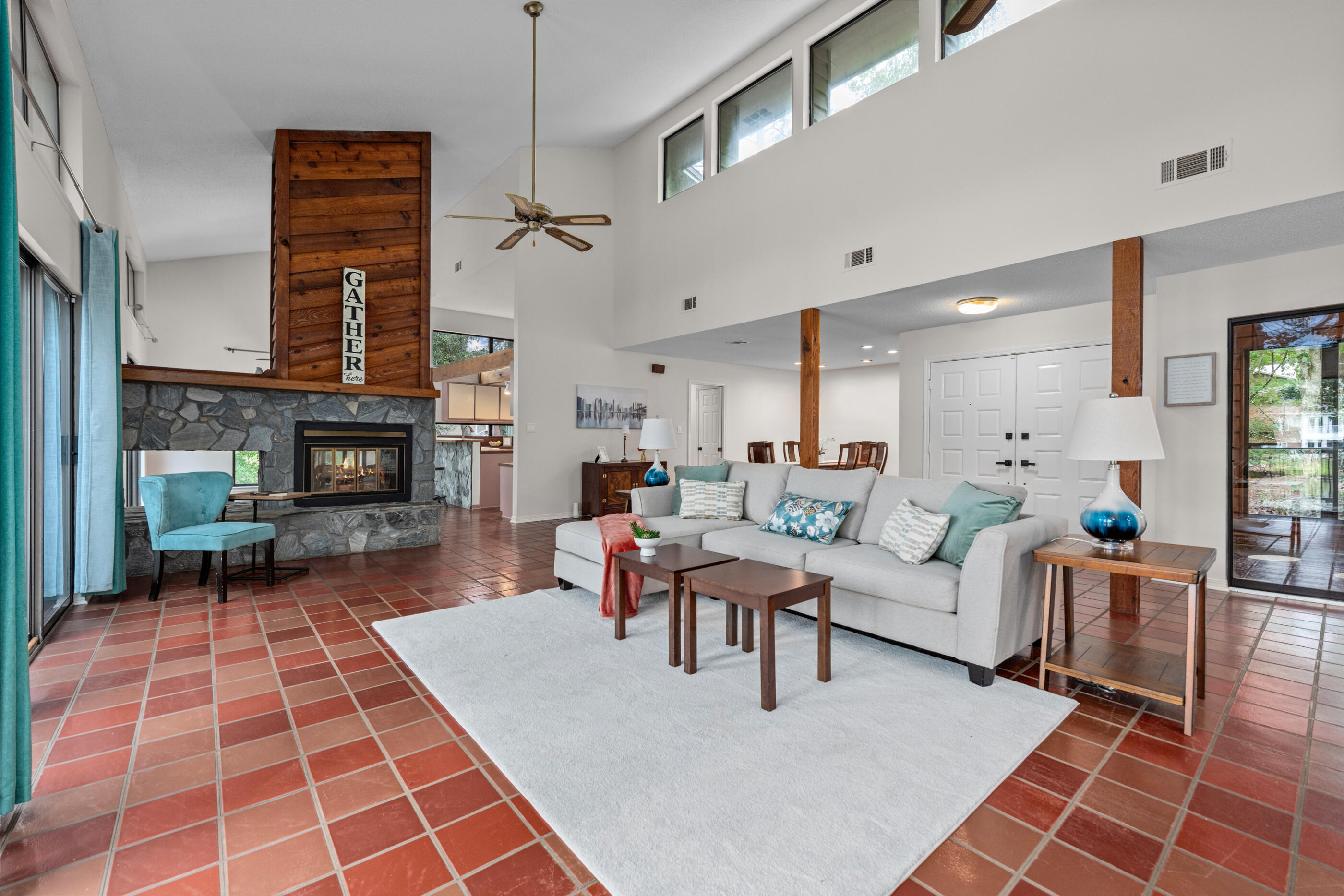 ROCKY BAYOU COUNTRY CLUB ESTATES 3 - Residential