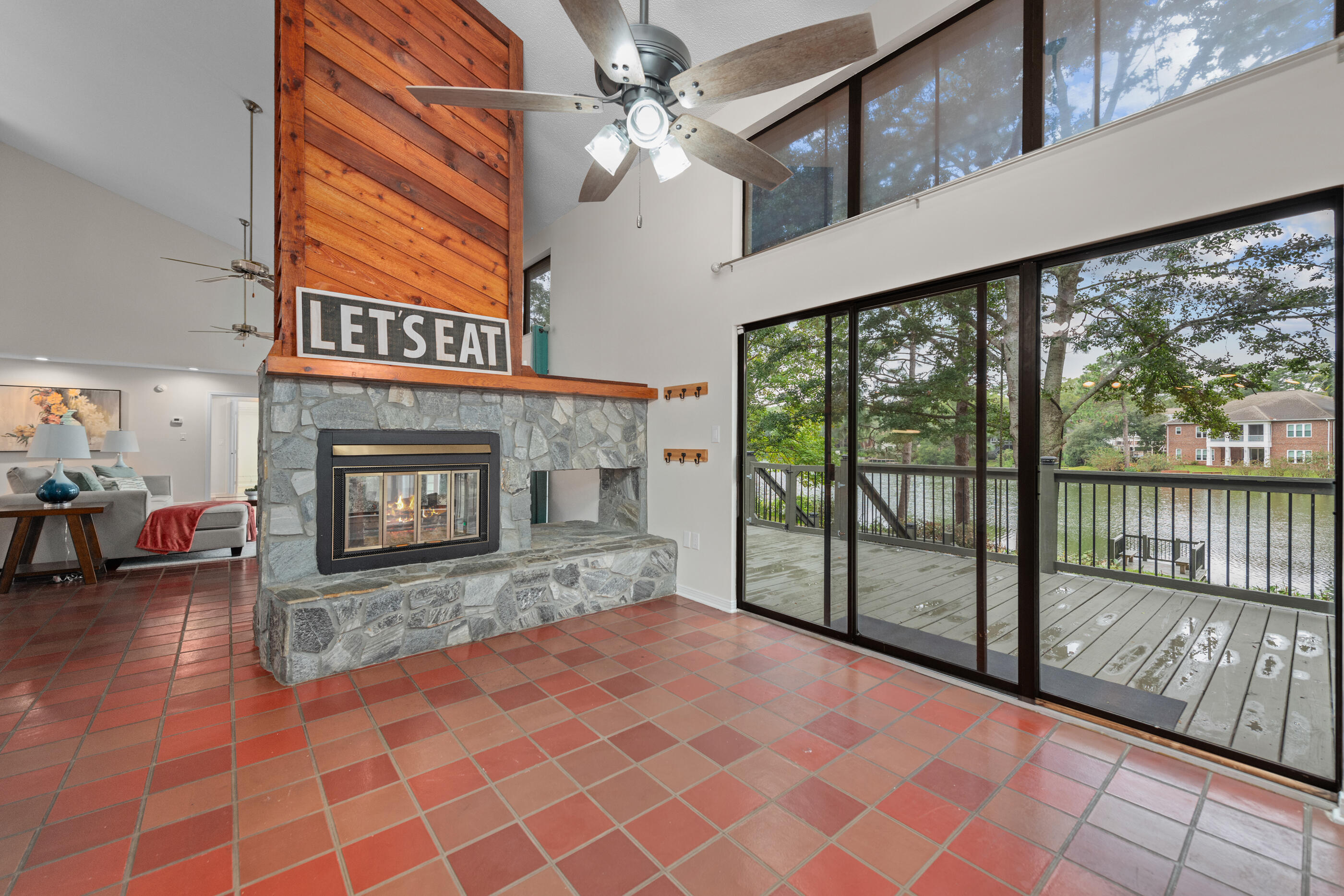 ROCKY BAYOU COUNTRY CLUB ESTATES 3 - Residential