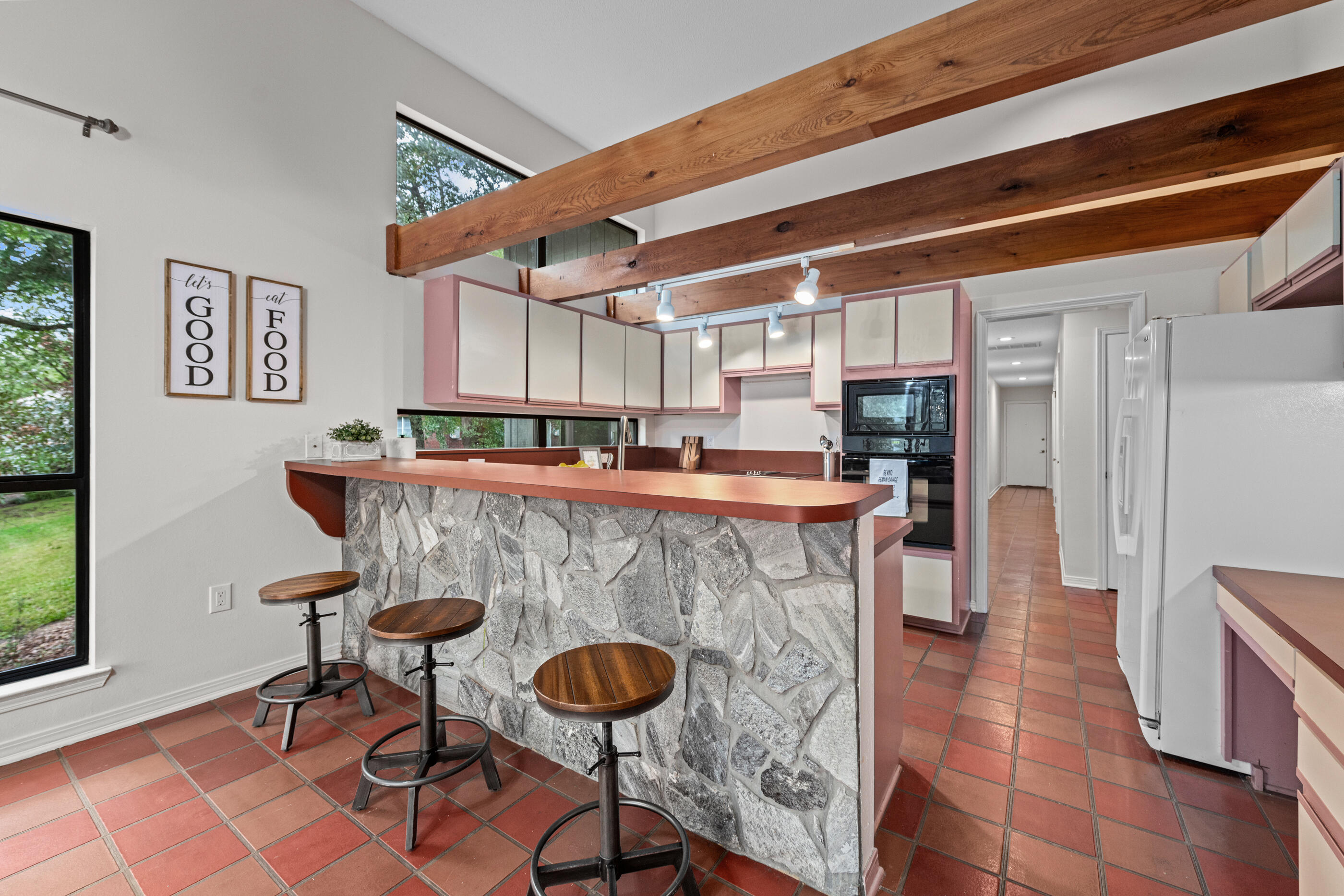 ROCKY BAYOU COUNTRY CLUB ESTATES 3 - Residential