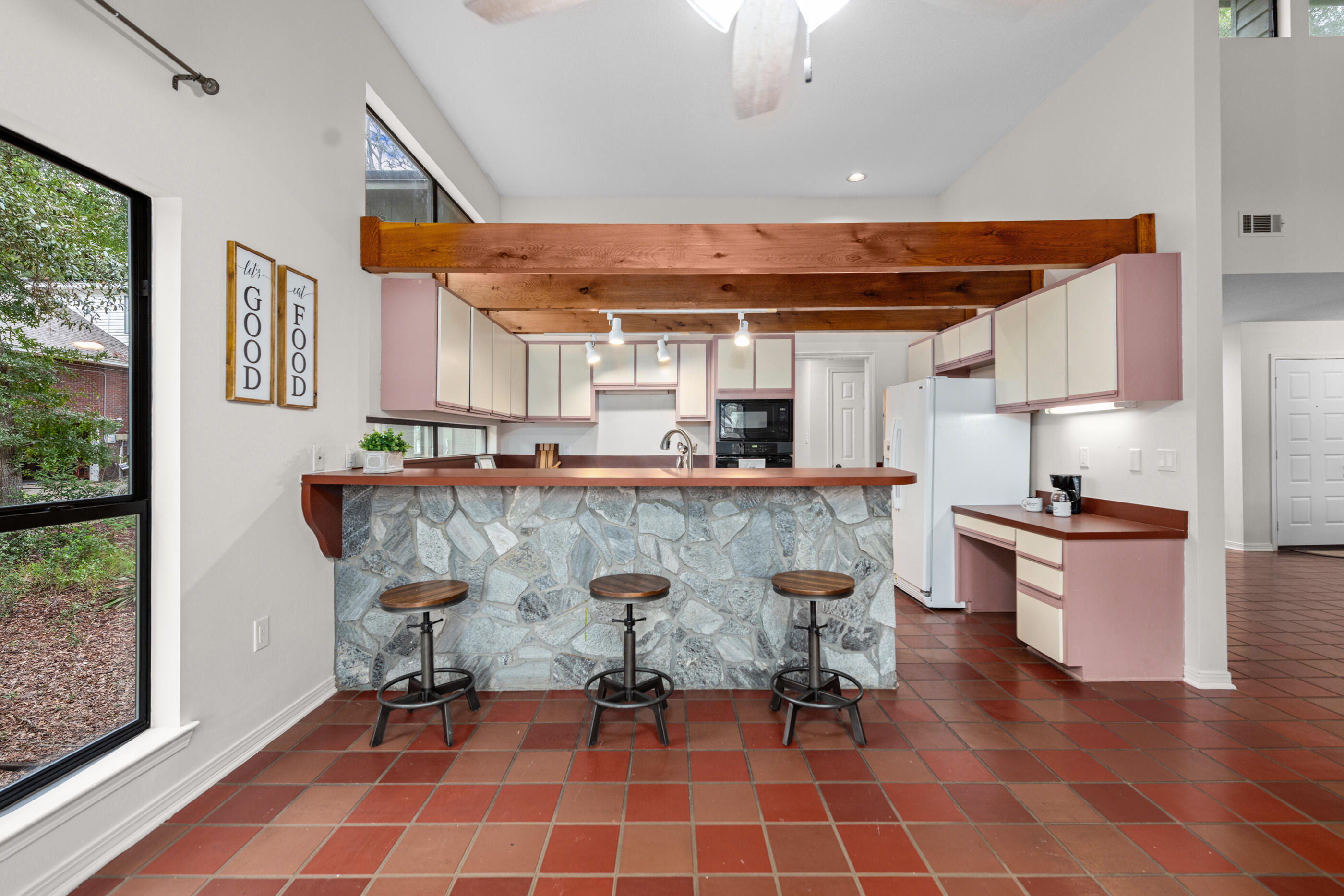 ROCKY BAYOU COUNTRY CLUB ESTATES 3 - Residential