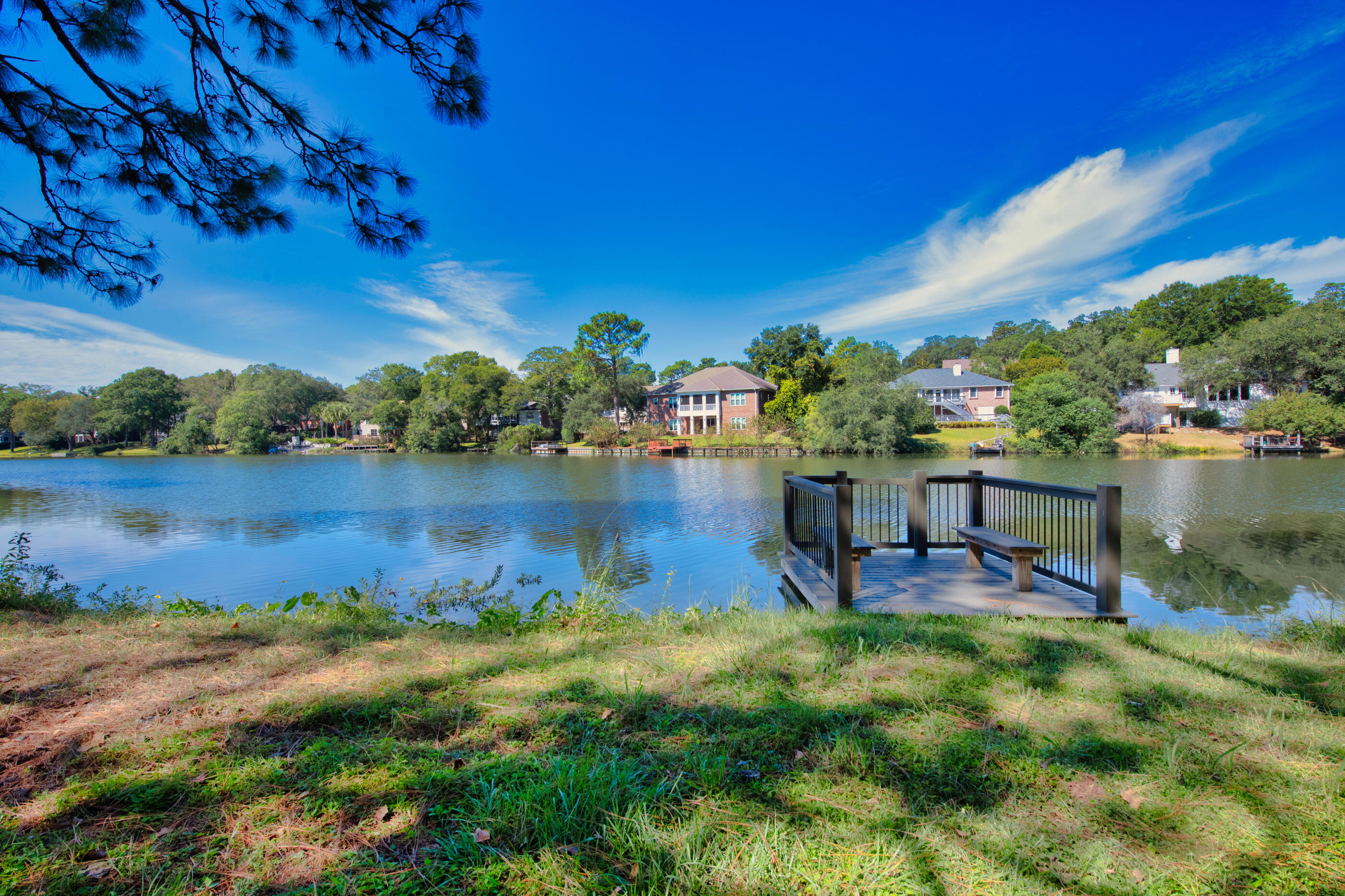 ROCKY BAYOU COUNTRY CLUB ESTATES 3 - Residential