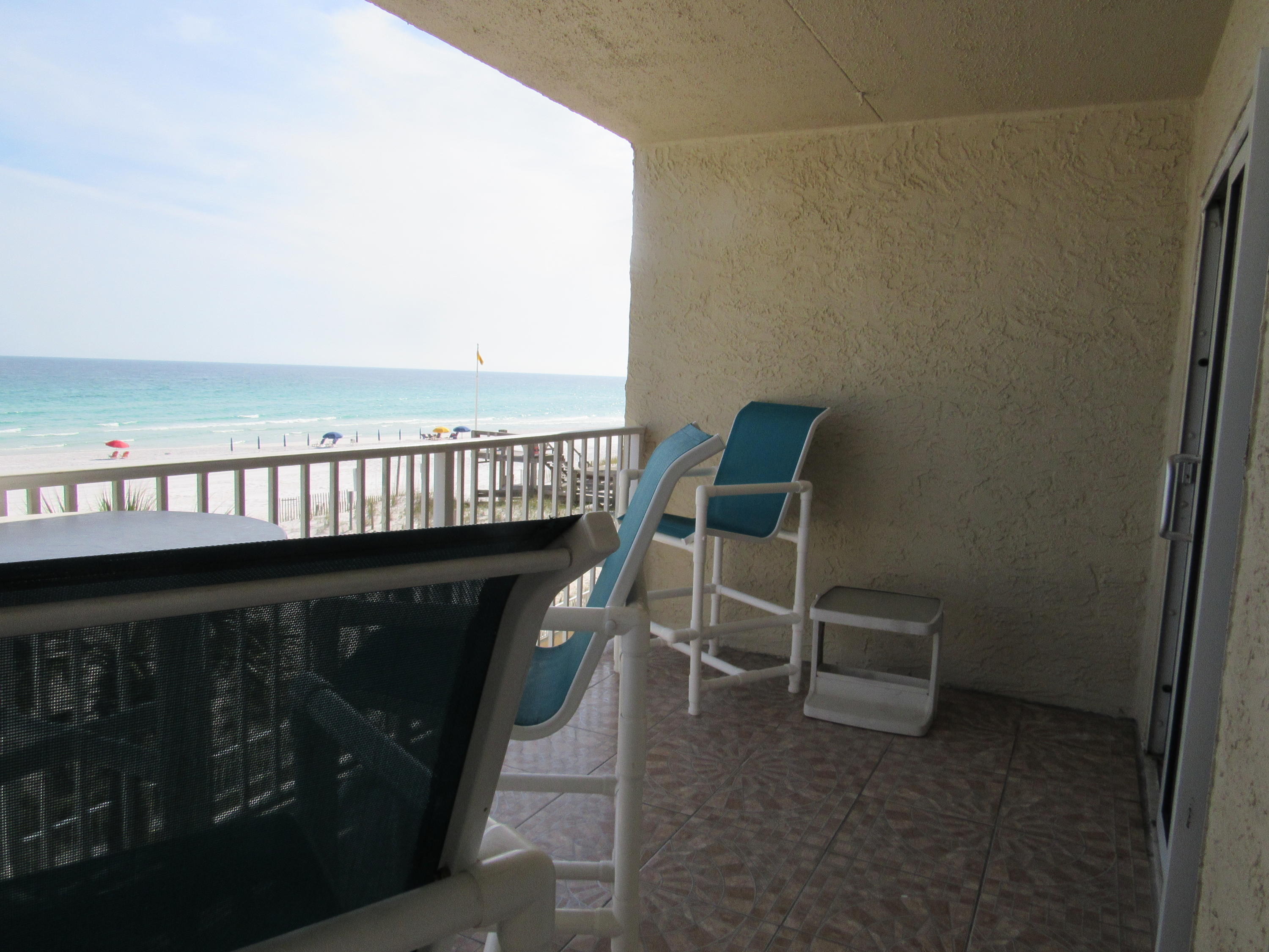 ISLAND ECHO CONDO - Residential