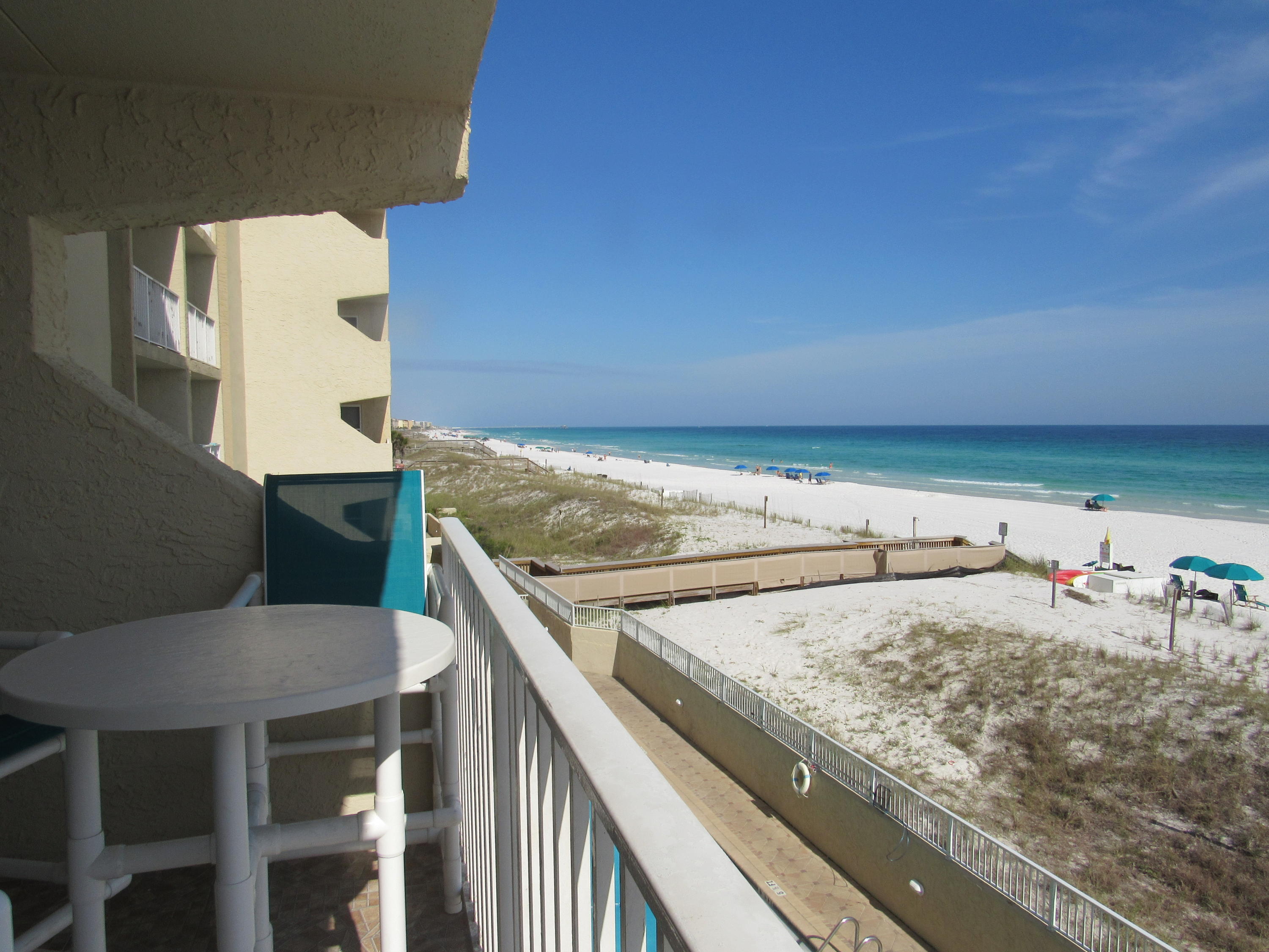 ISLAND ECHO CONDO - Residential