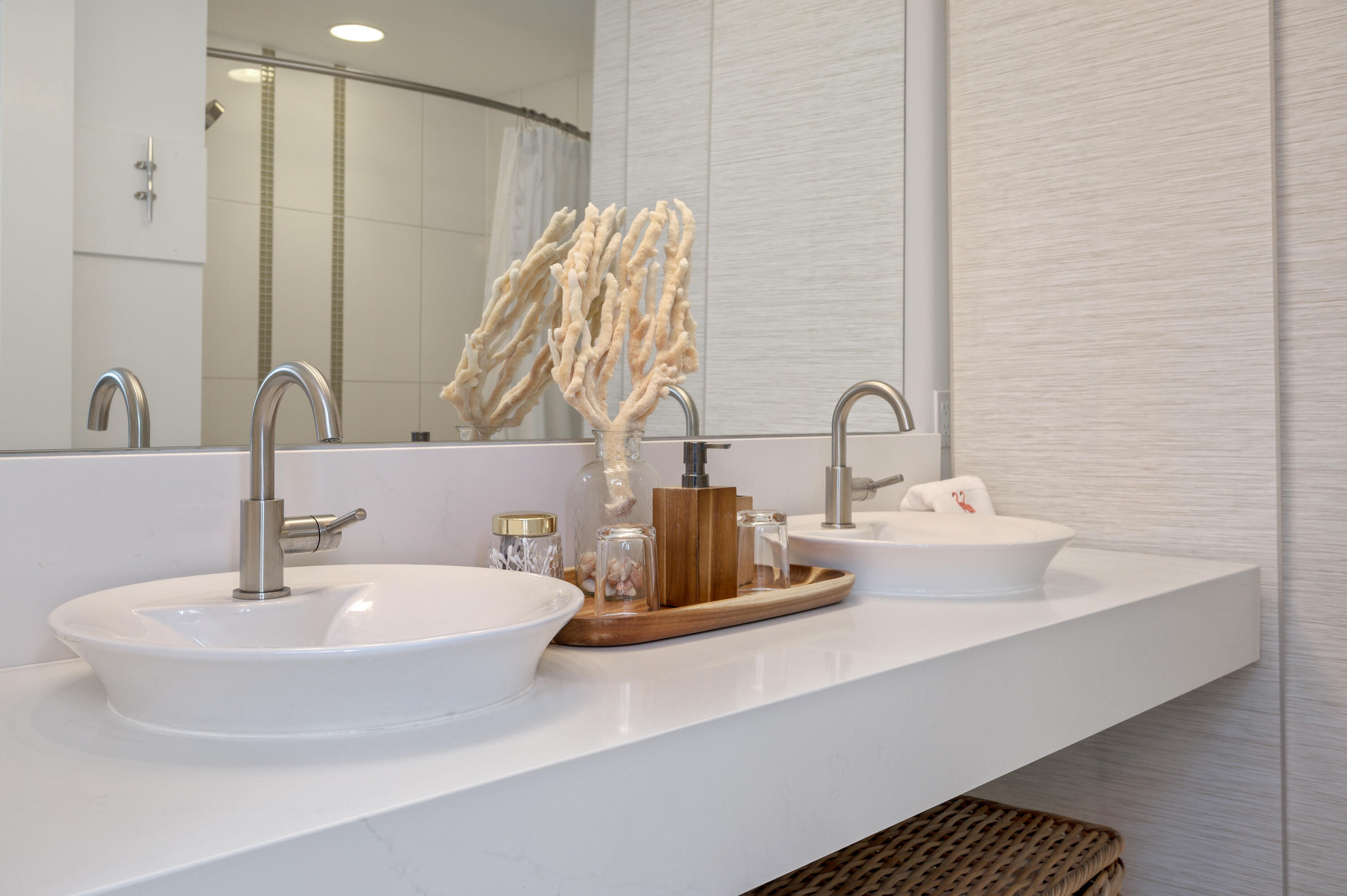 BAHIA CONDO - Residential