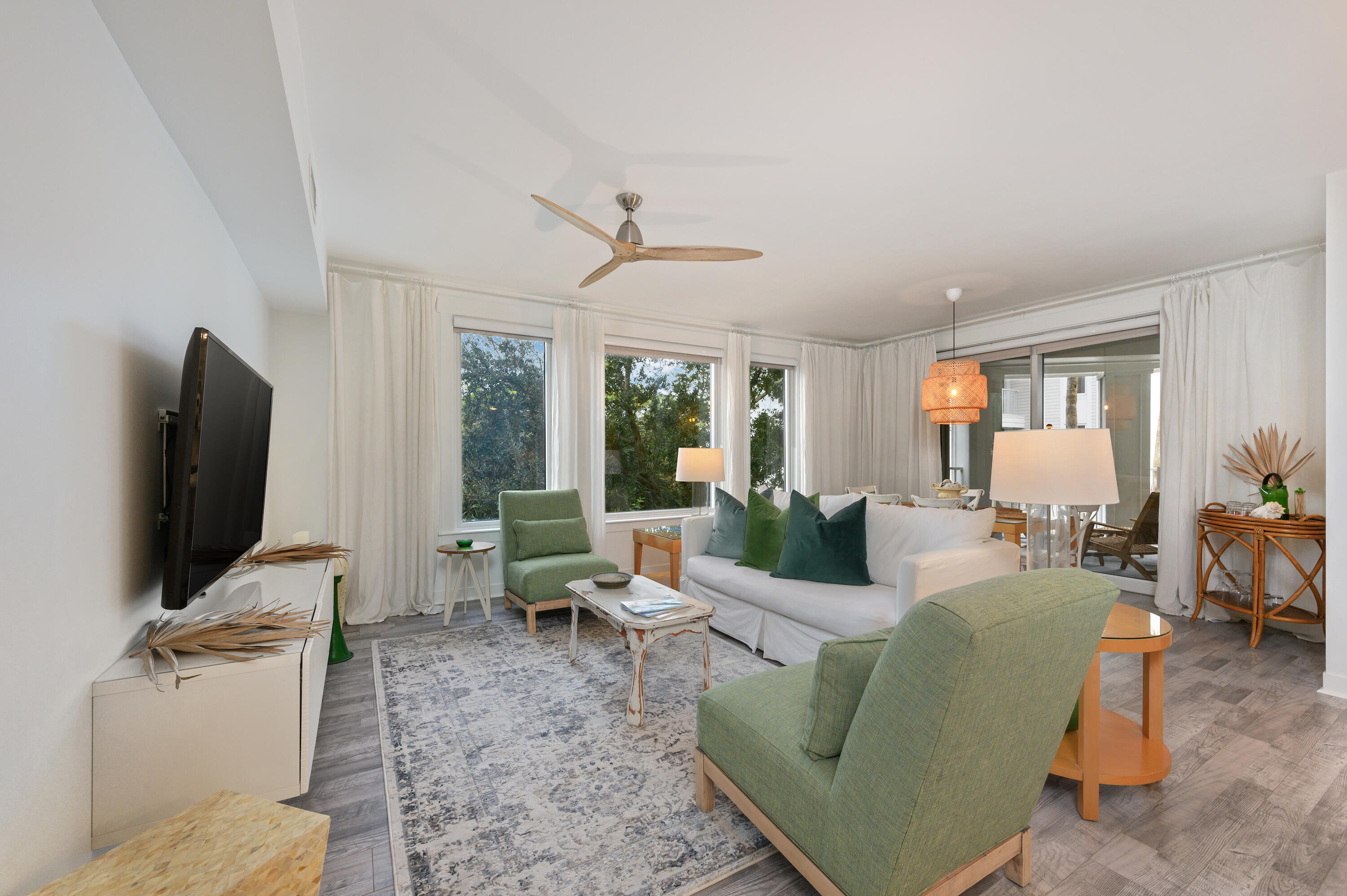 BAHIA CONDO - Residential