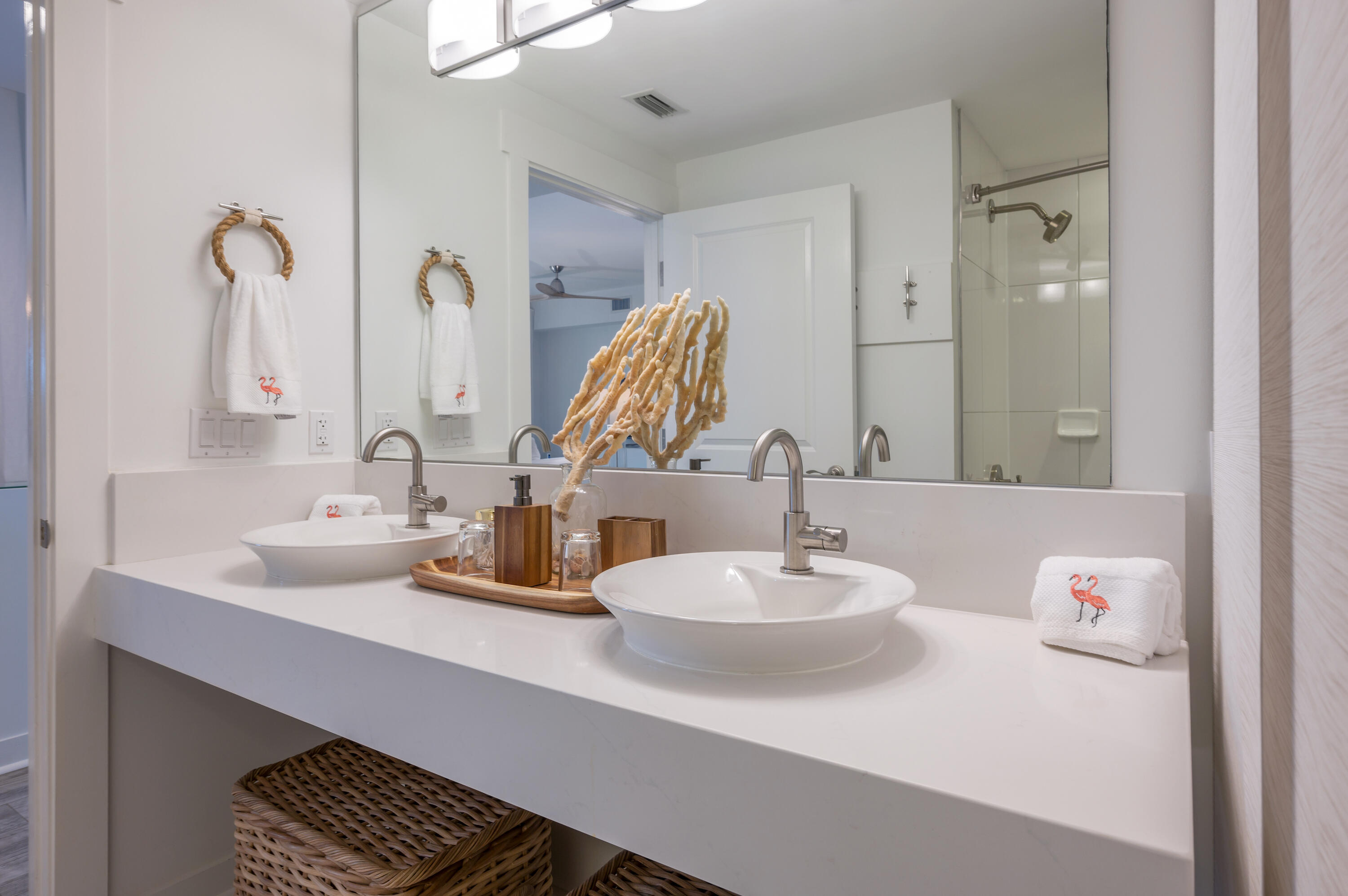 BAHIA CONDO - Residential