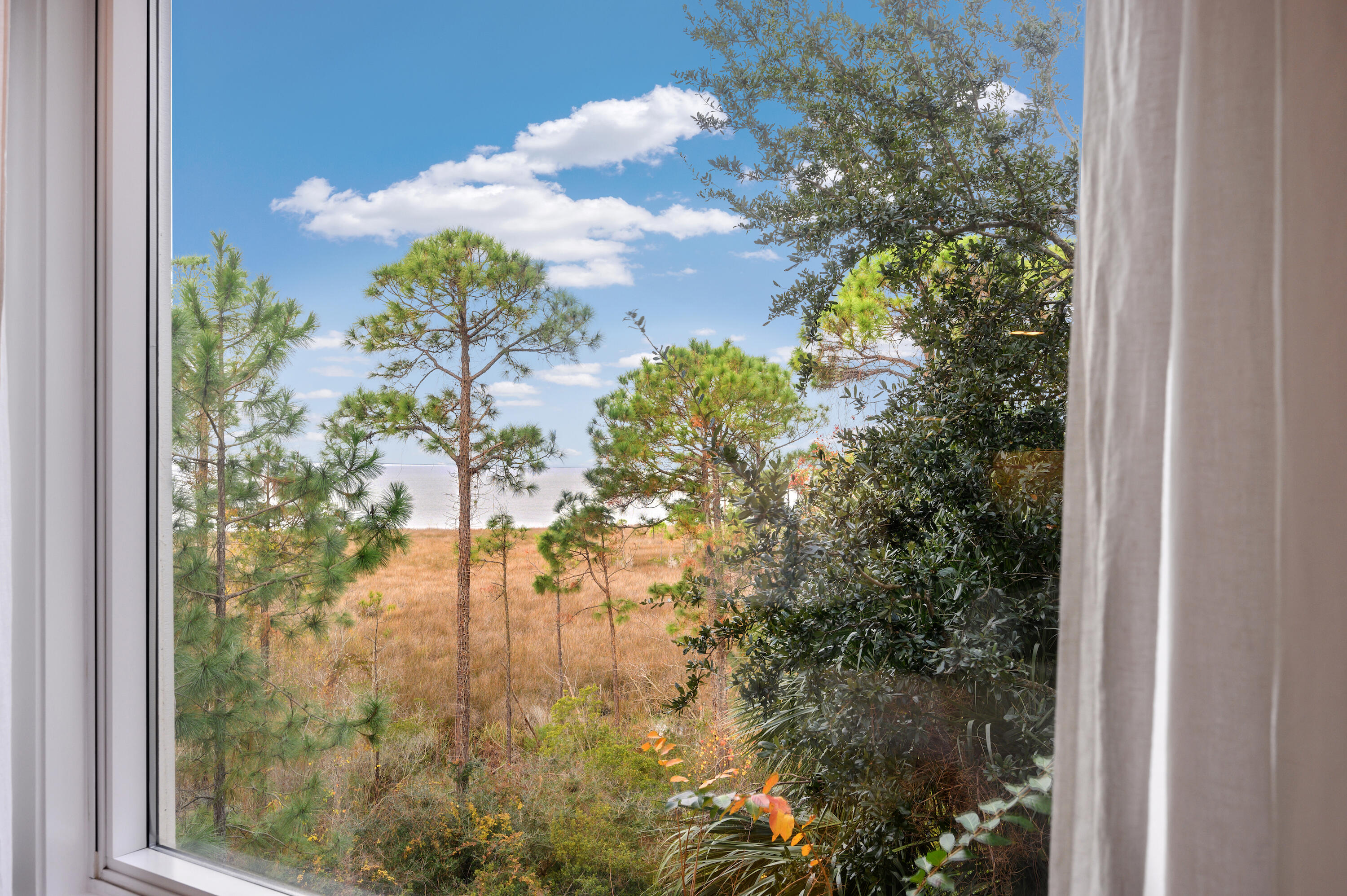 BAHIA CONDO - Residential