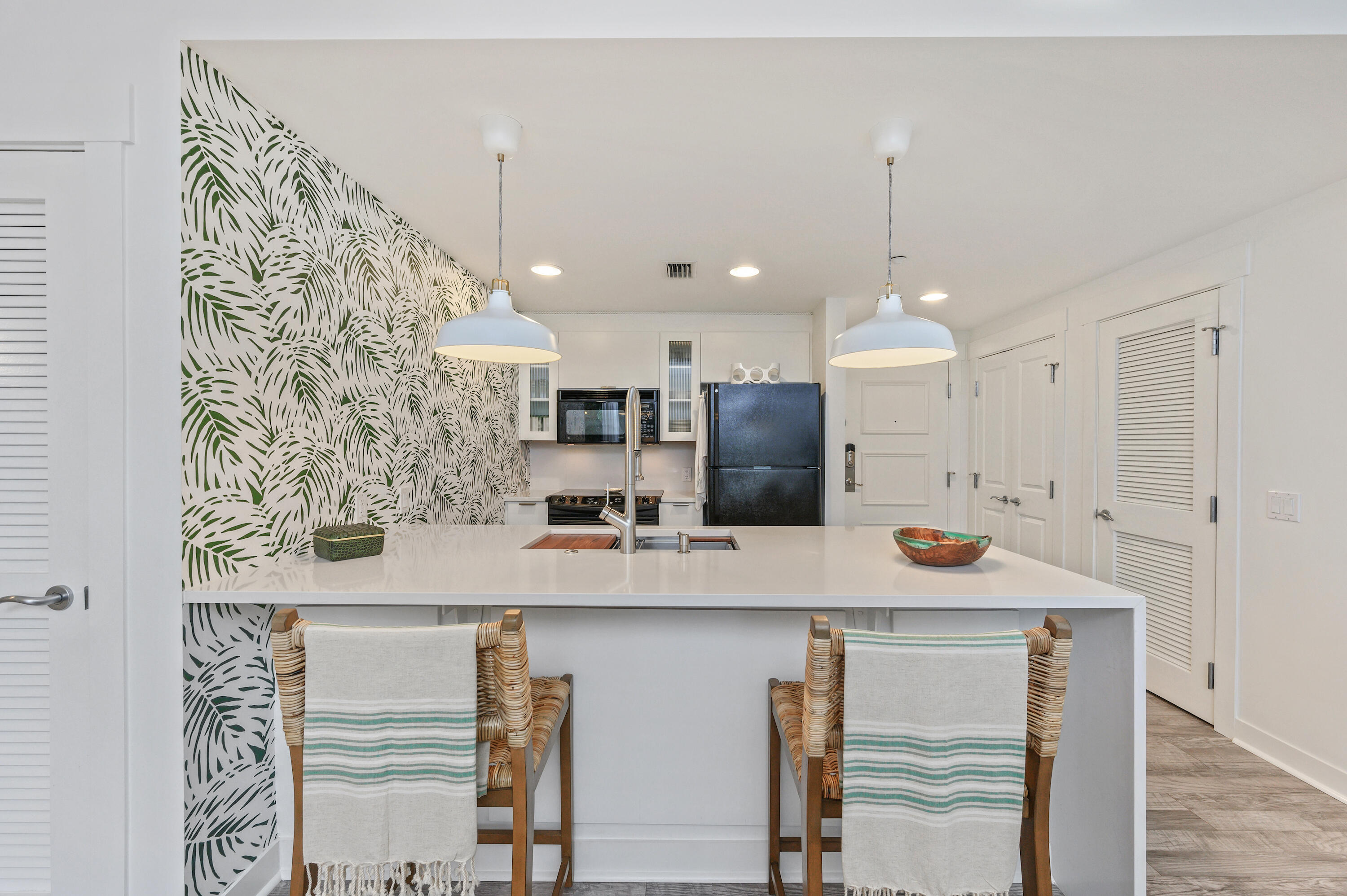 BAHIA CONDO - Residential