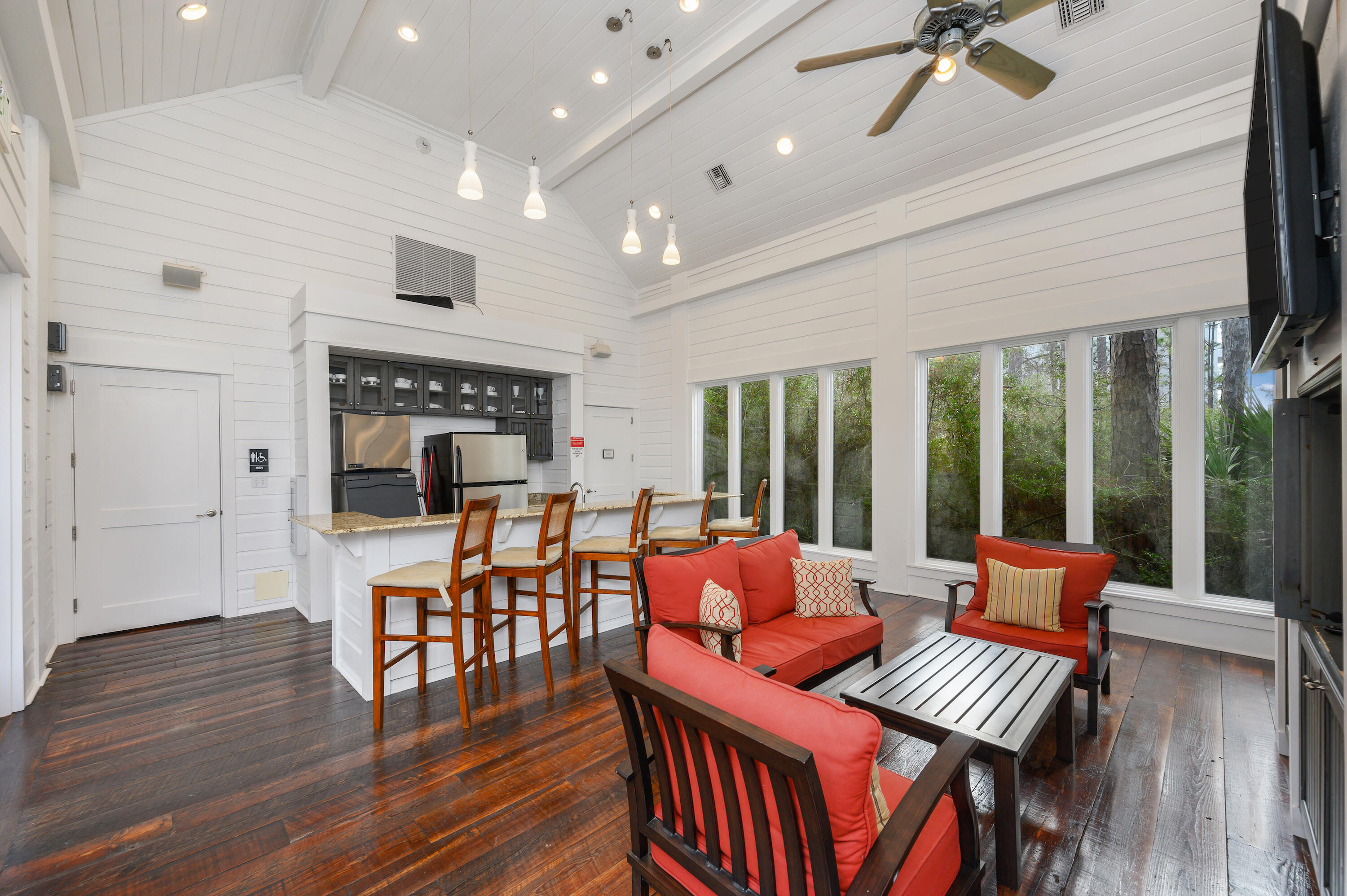 BAHIA CONDO - Residential