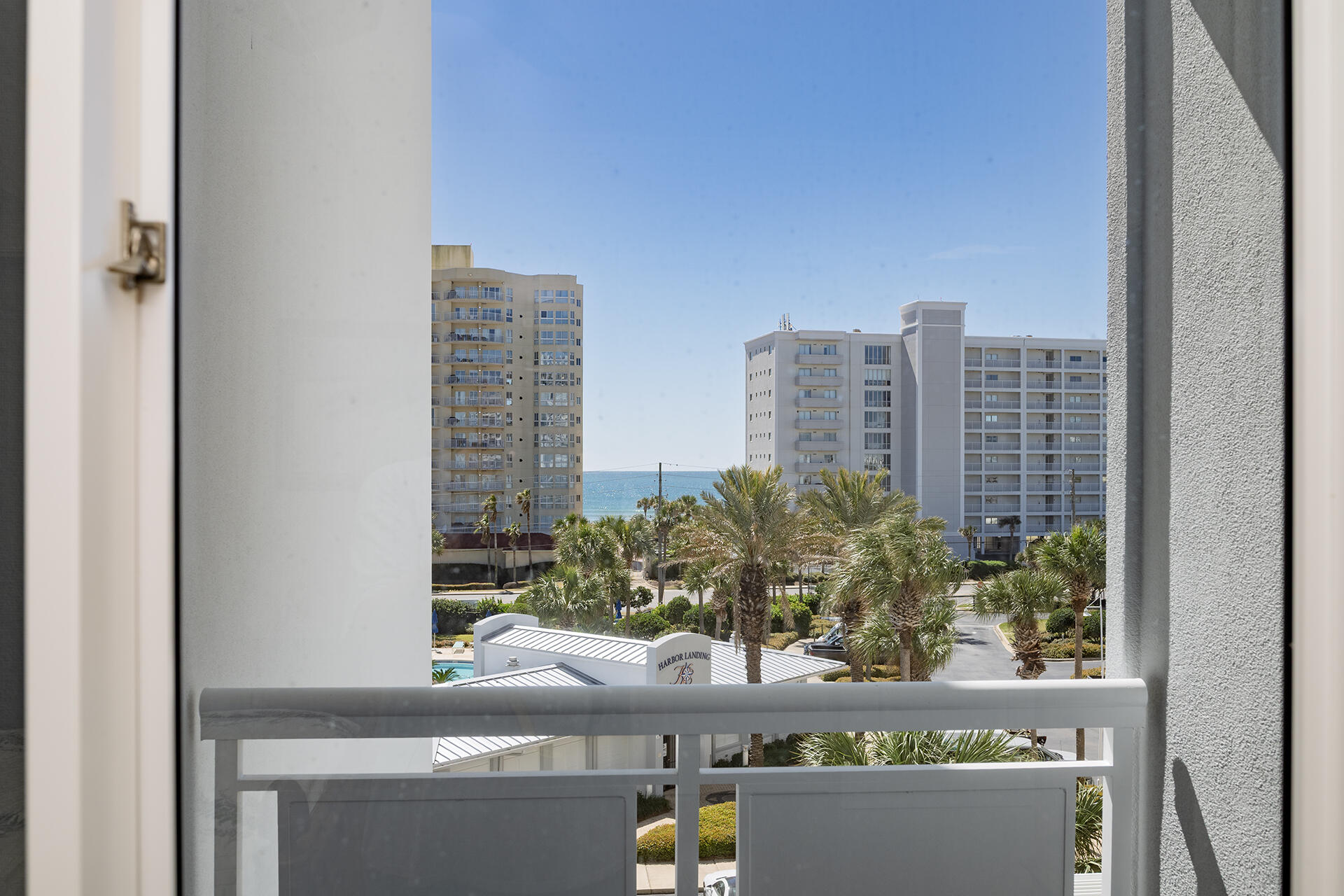 HARBOR LANDING - Residential