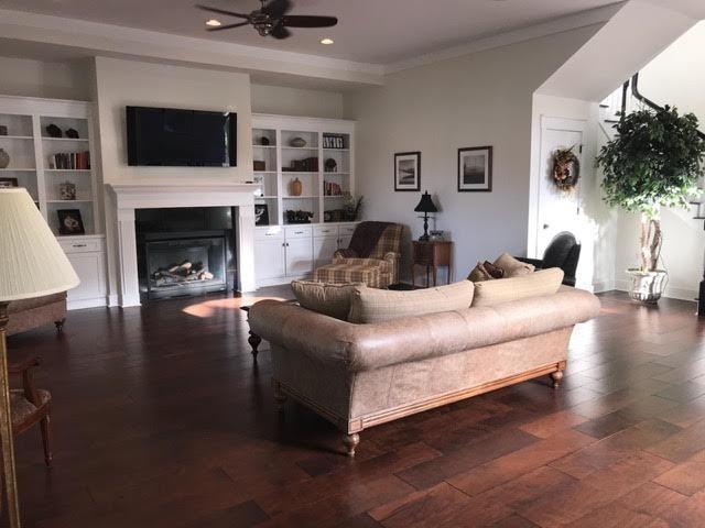 PARISH AT BLUEWATER POINT - Residential Lease