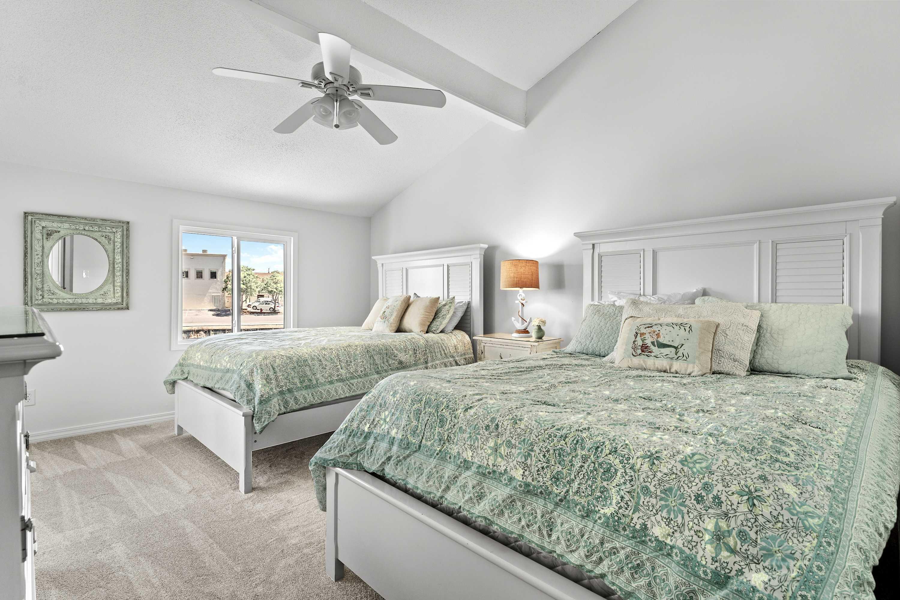 SHORELINE TOWERS 4 - Residential