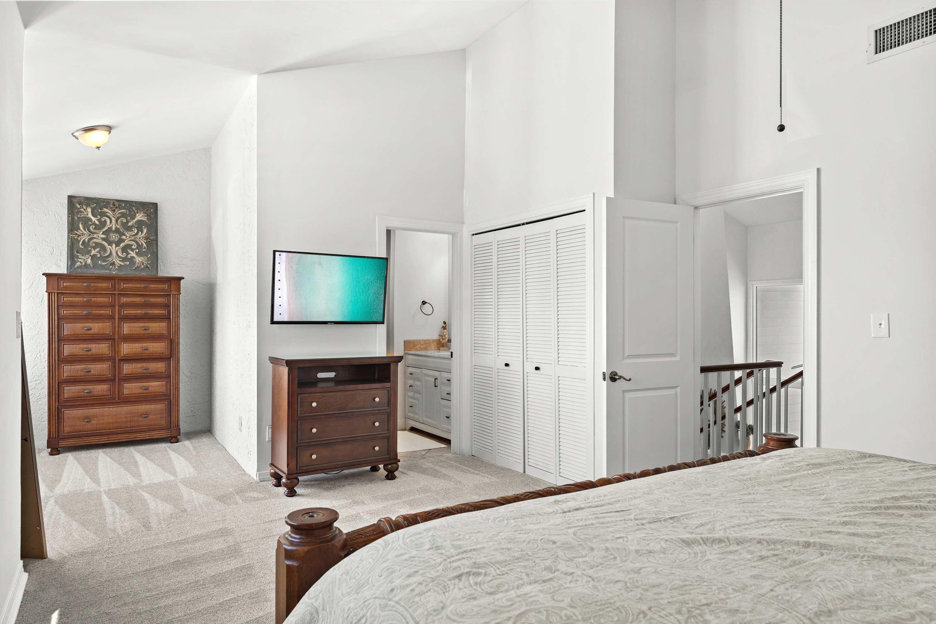 SHORELINE TOWERS 4 - Residential