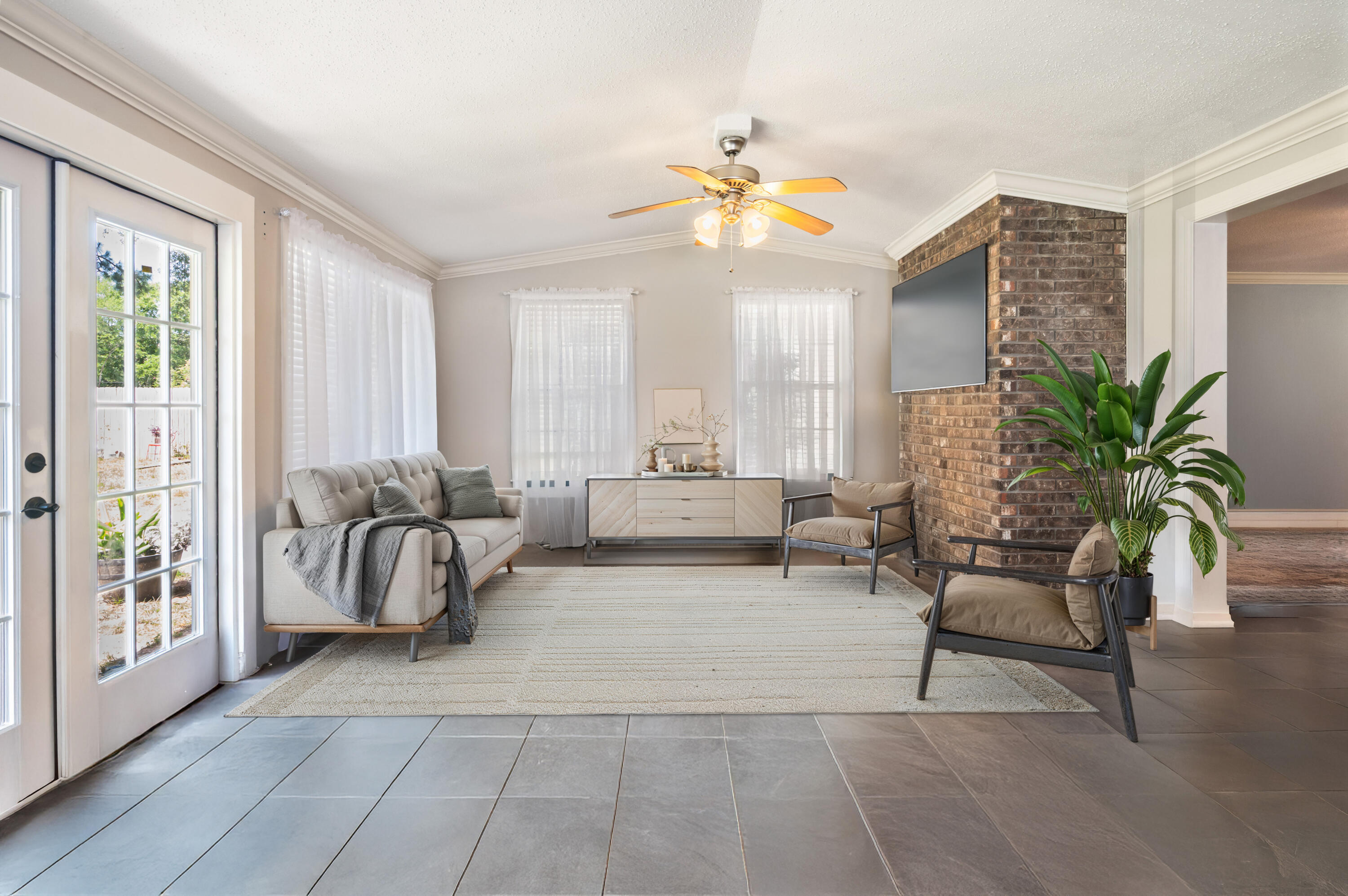 PINEWOOD ESTATES - Residential