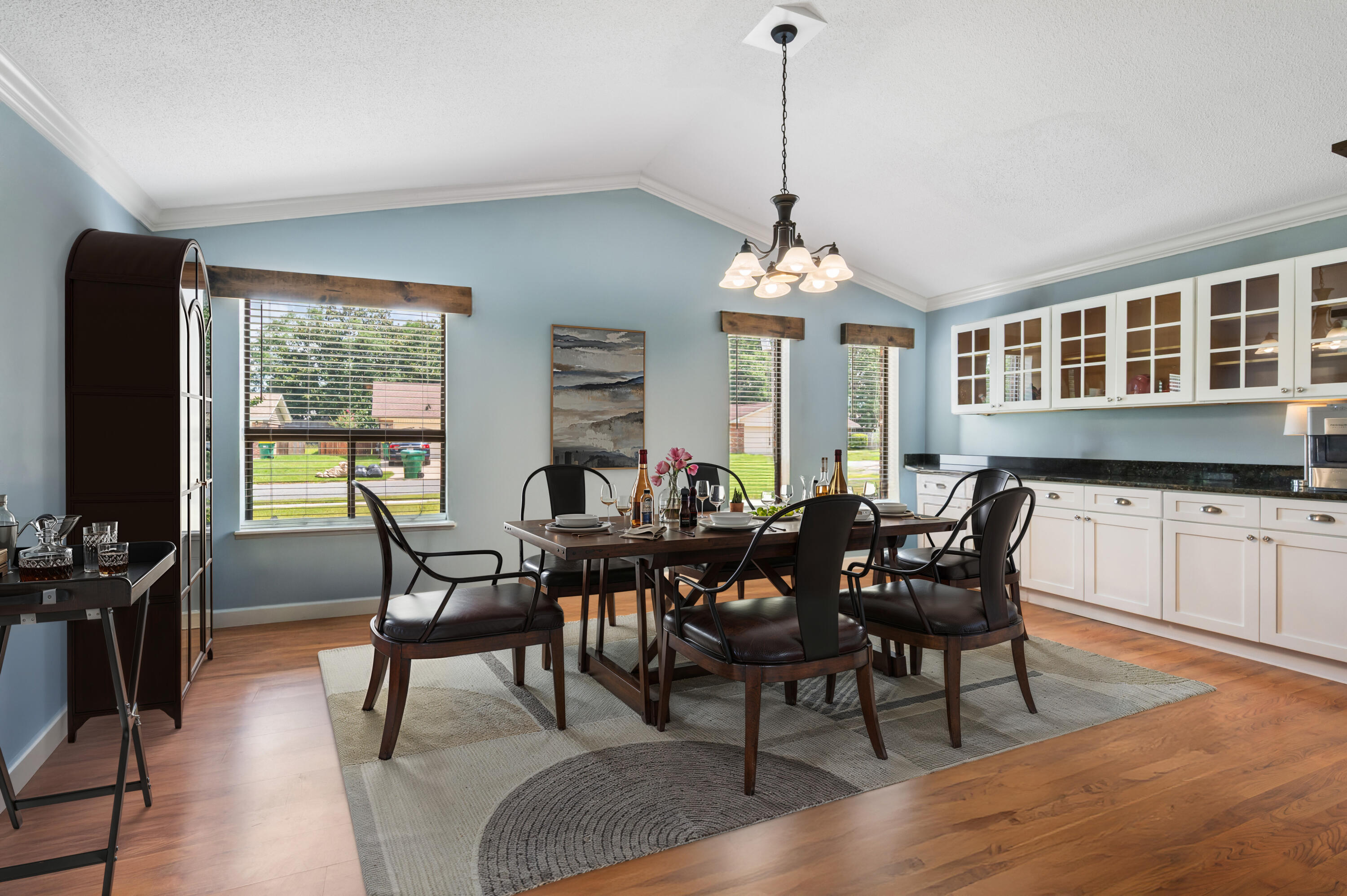 PINEWOOD ESTATES - Residential