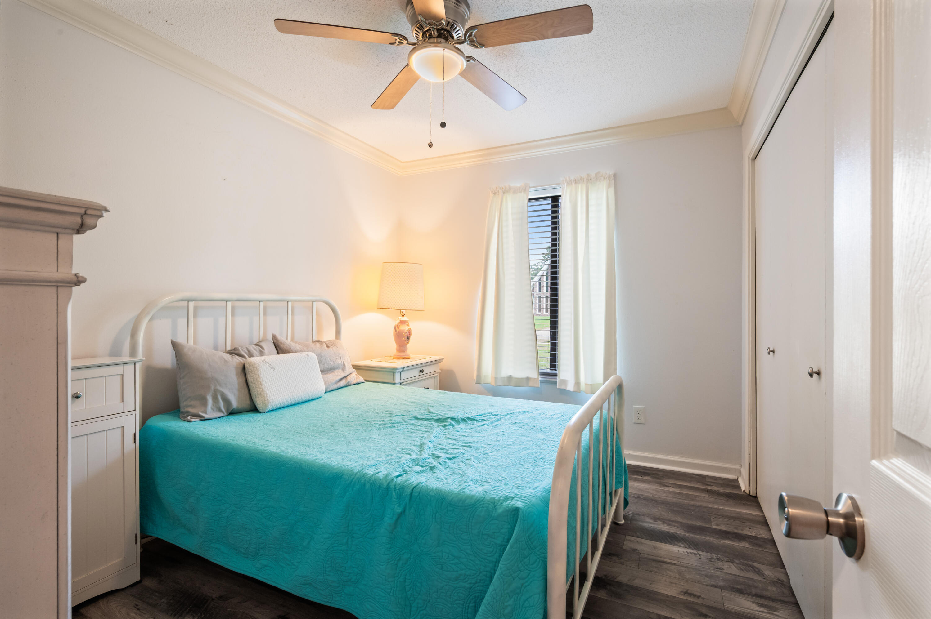 PINEWOOD ESTATES - Residential