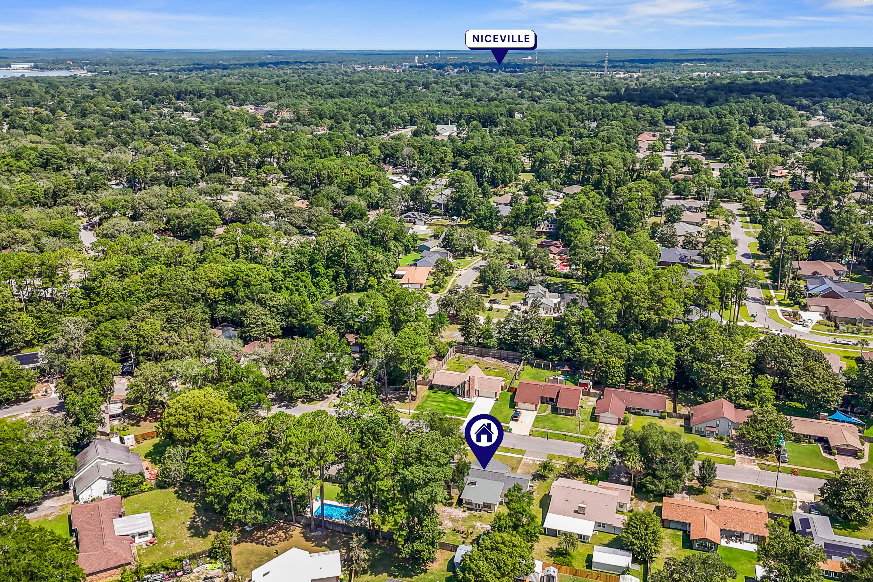 PINEWOOD ESTATES - Residential