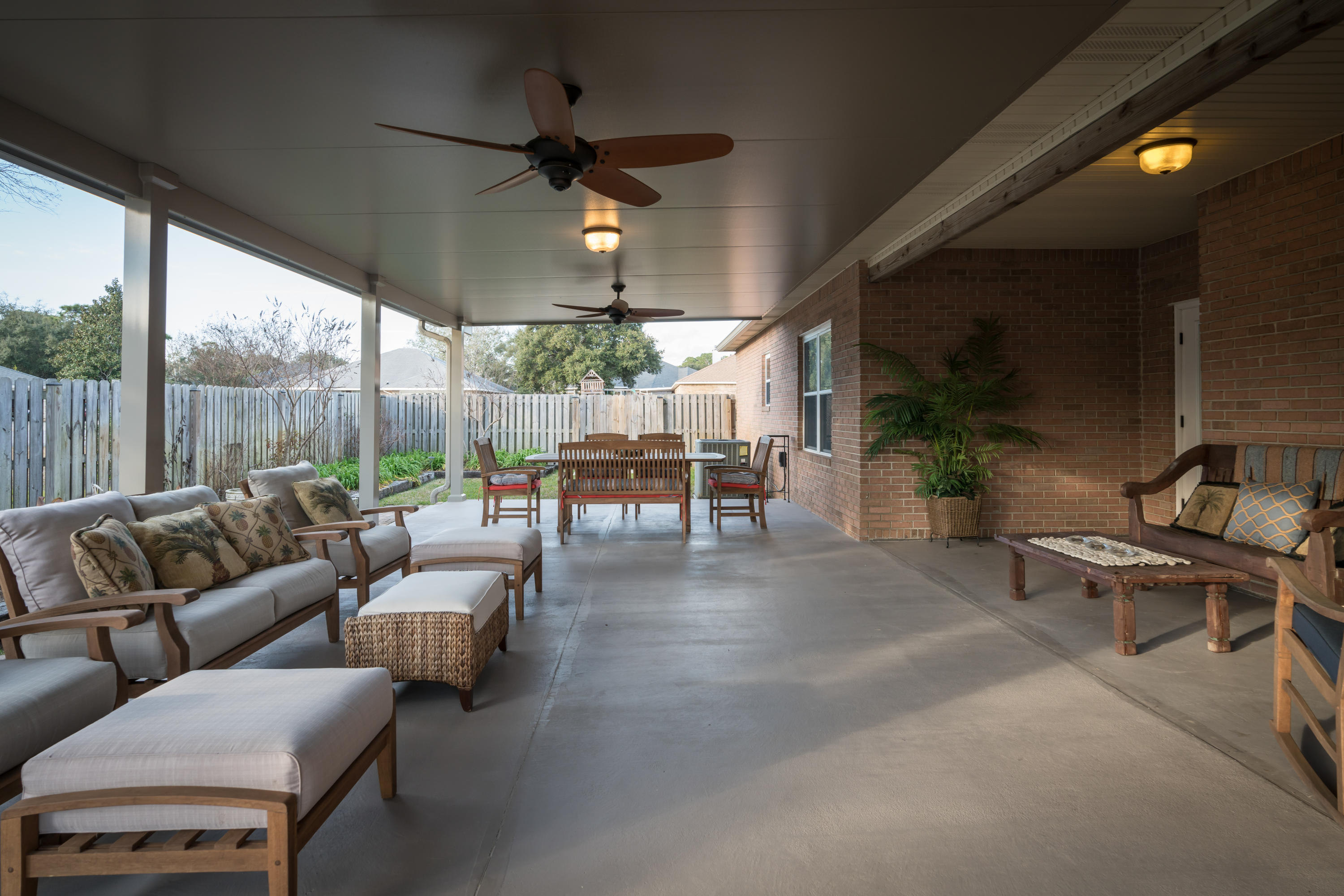 BISCAYNE POINTE - Residential