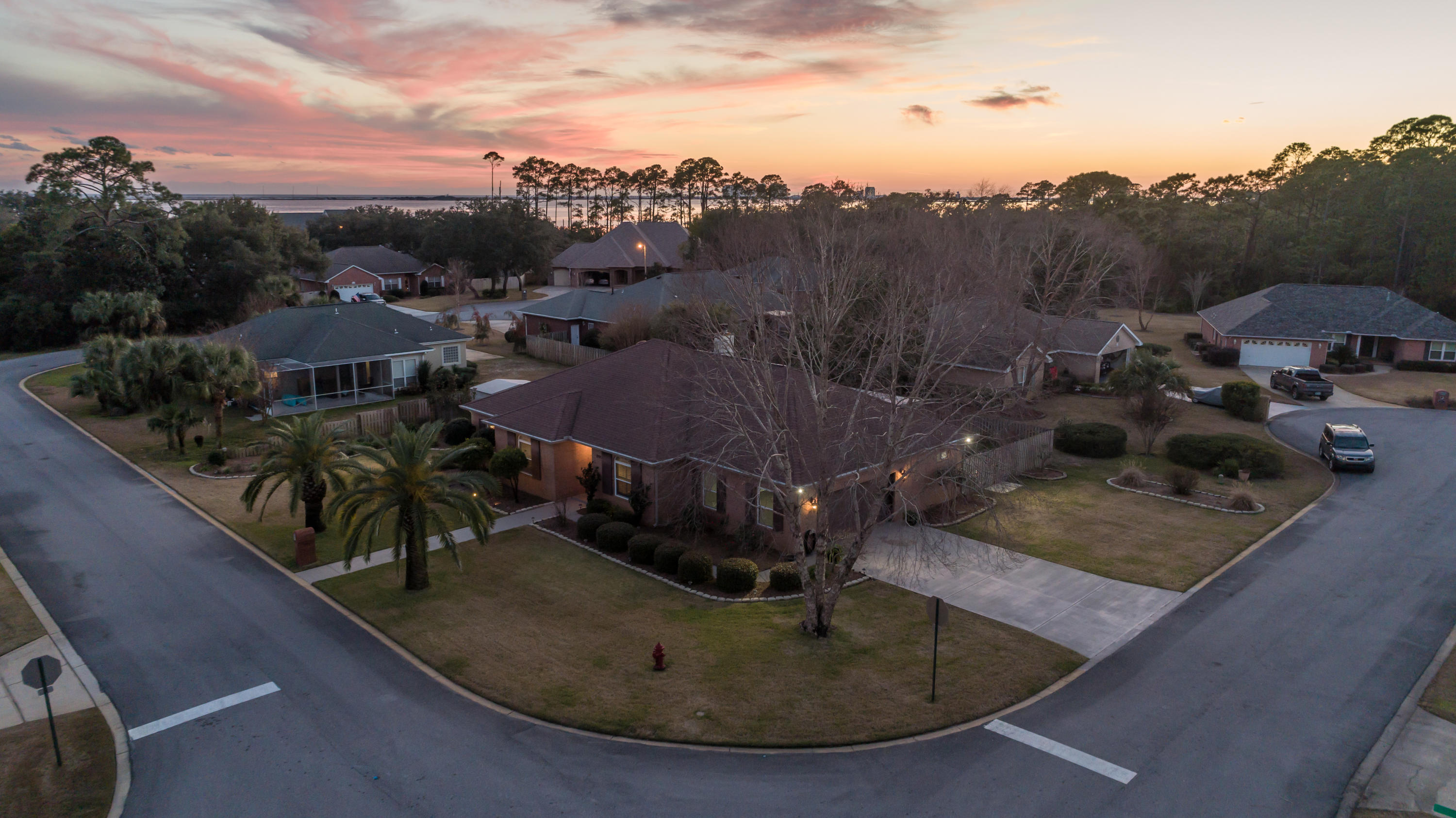 BISCAYNE POINTE - Residential