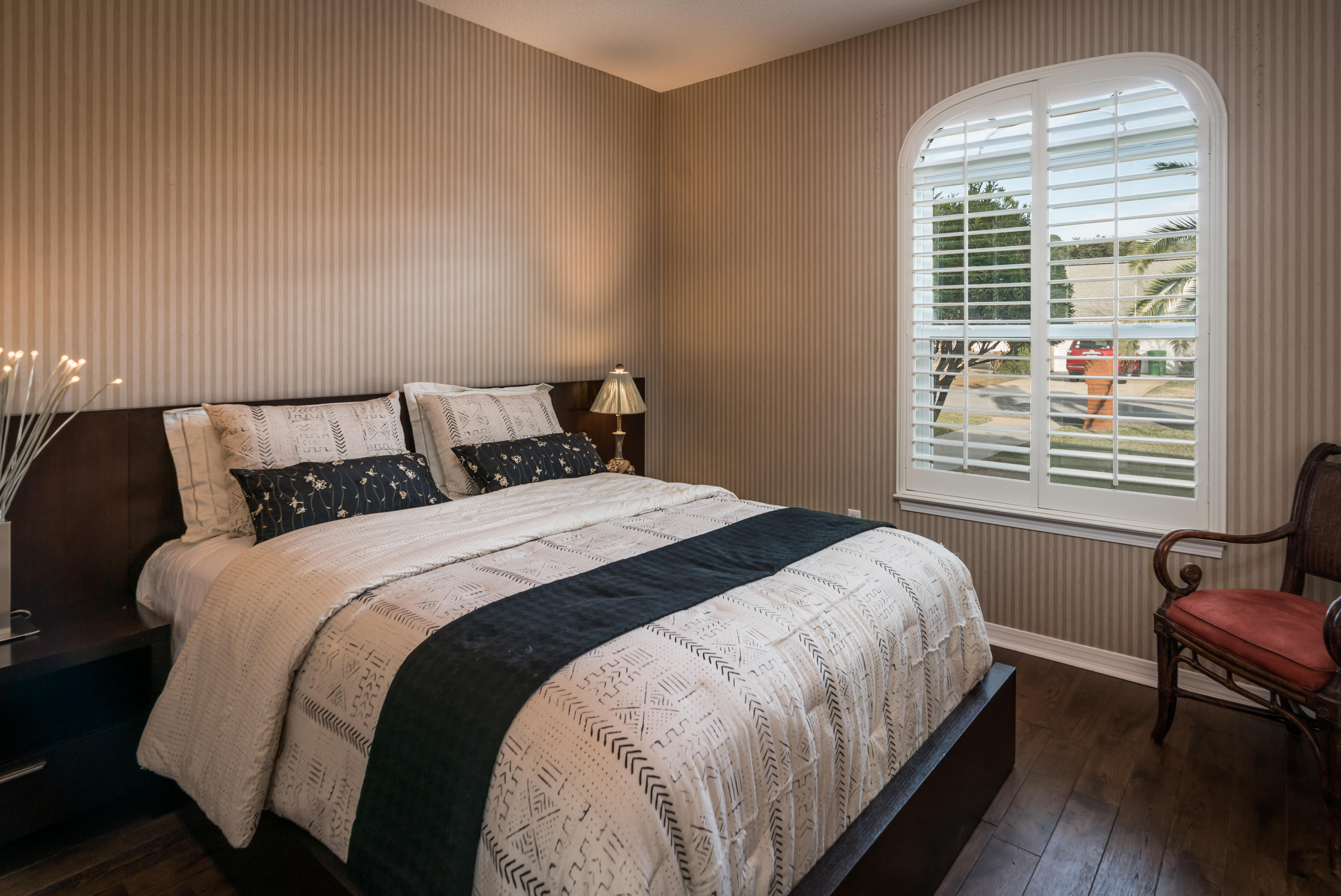 BISCAYNE POINTE - Residential